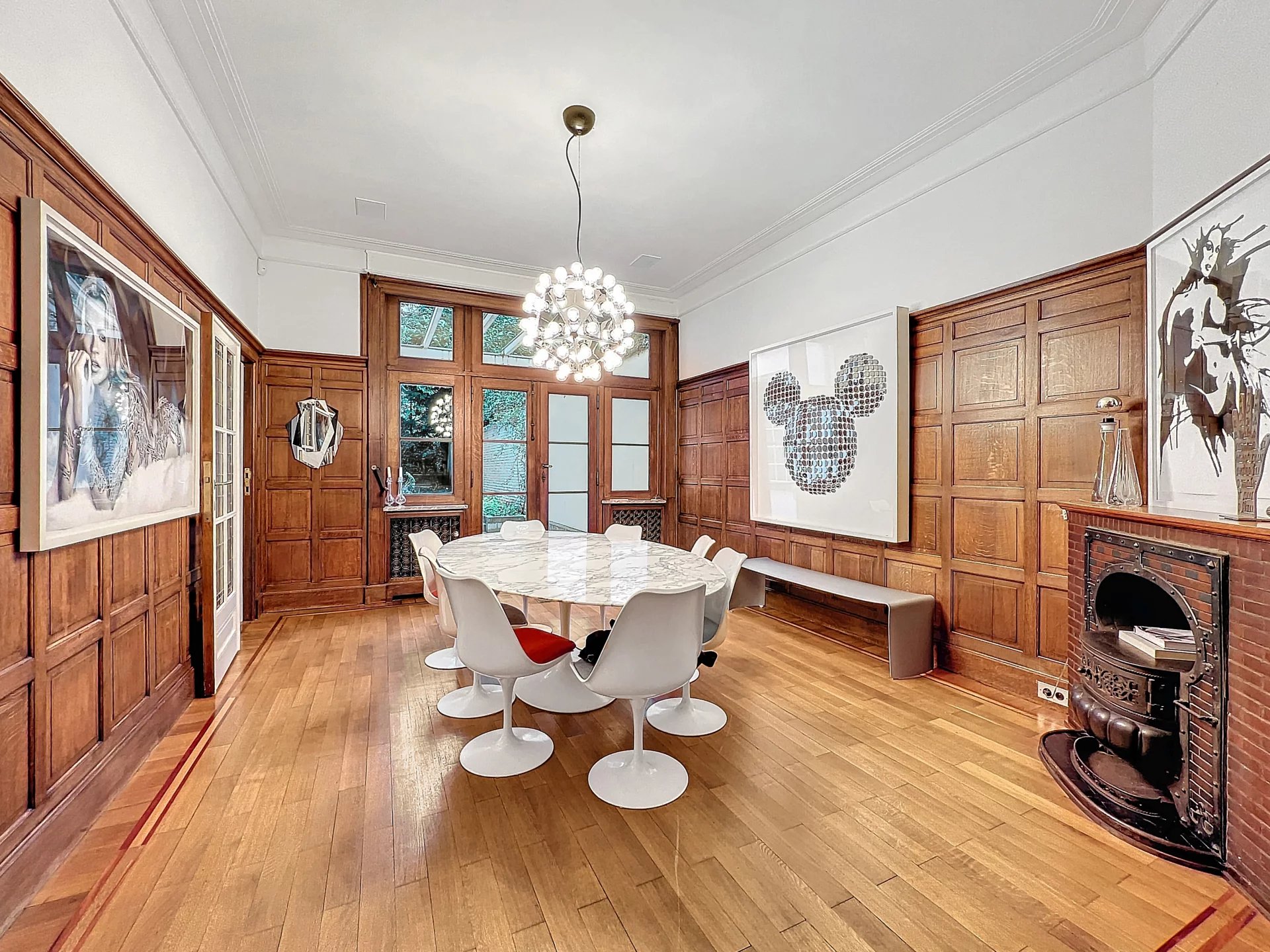 Square Vergote - Mooi geklasseerd huis met tuin en garage