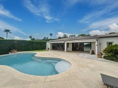 RENOVATED VILLA - DOMAINE DES HAUTS DE VAUGRENIER — photo 1 of 7
