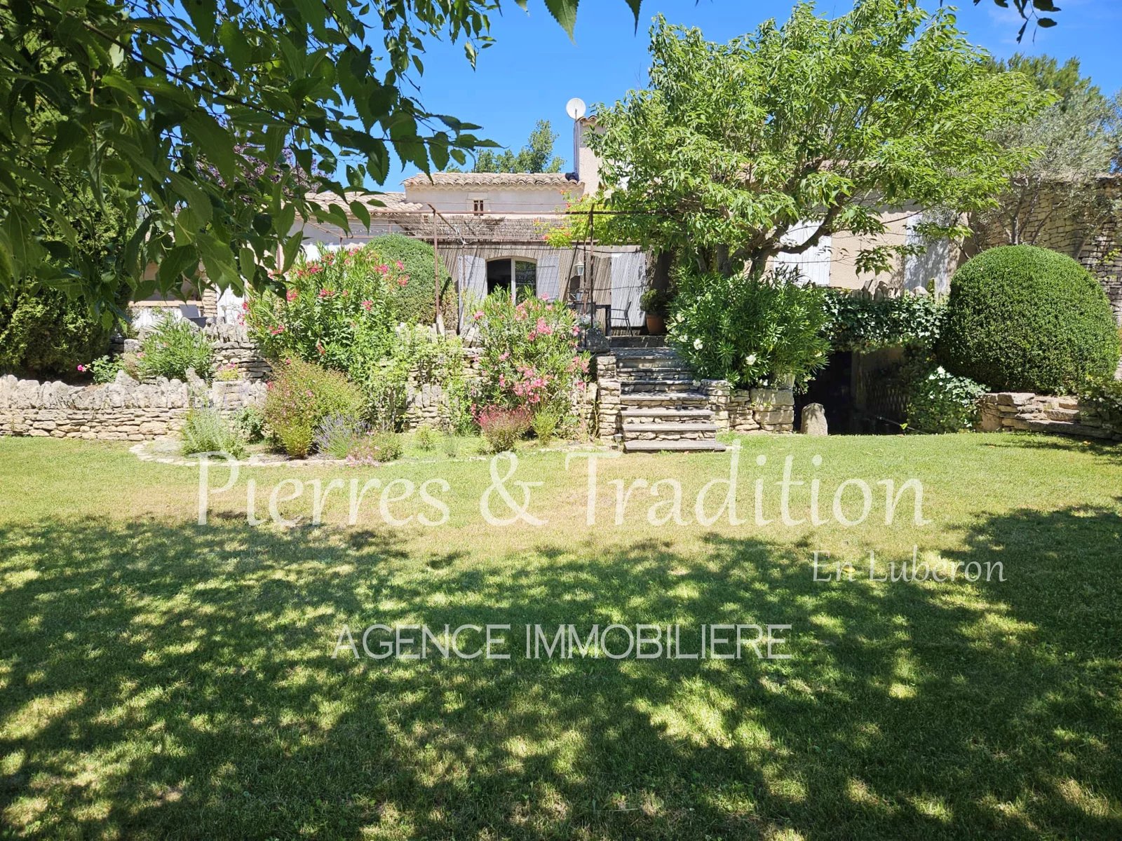 Agence immobilière de Pierres et Tradition en Luberon Apt