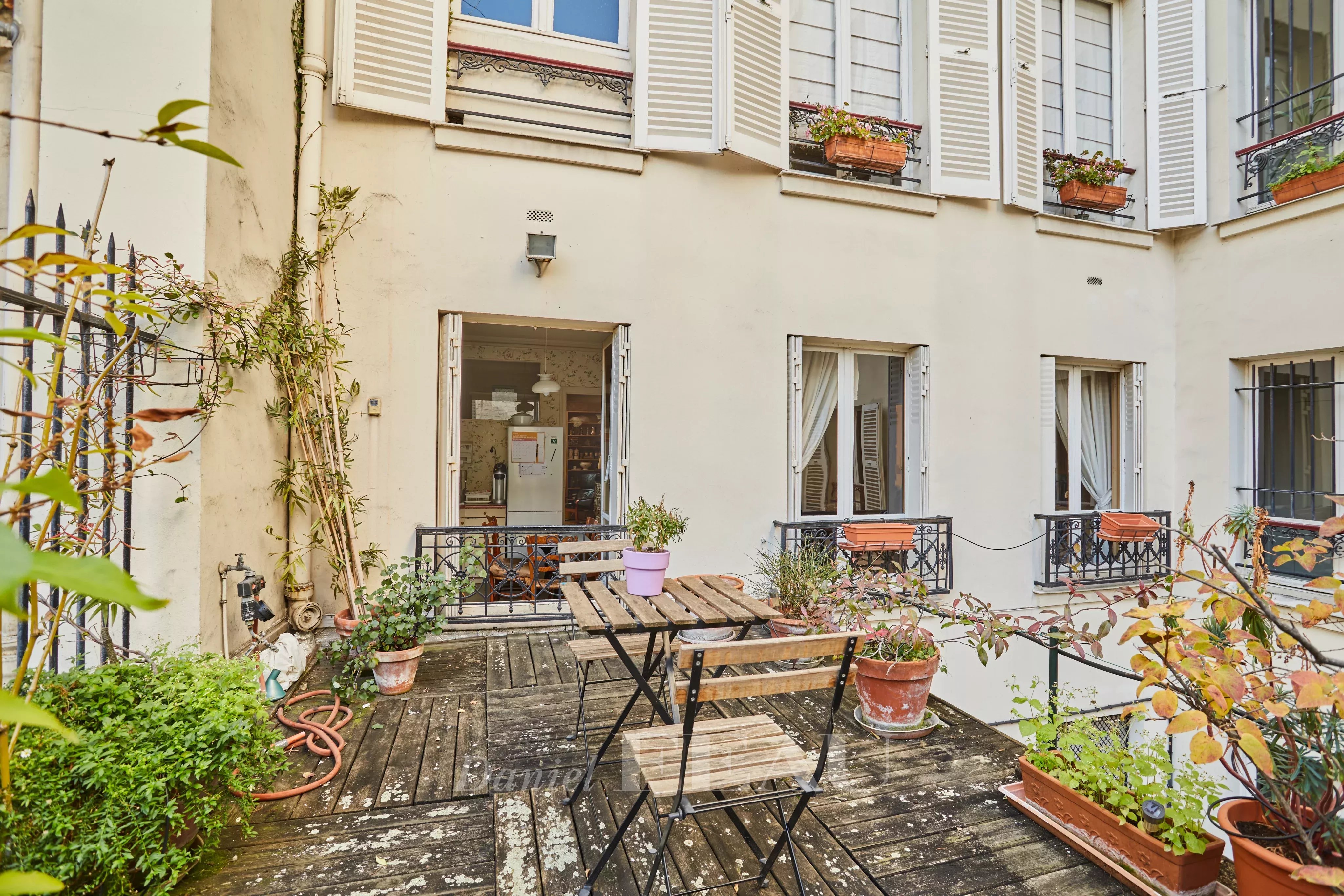 Sale Apartment Paris 16th
