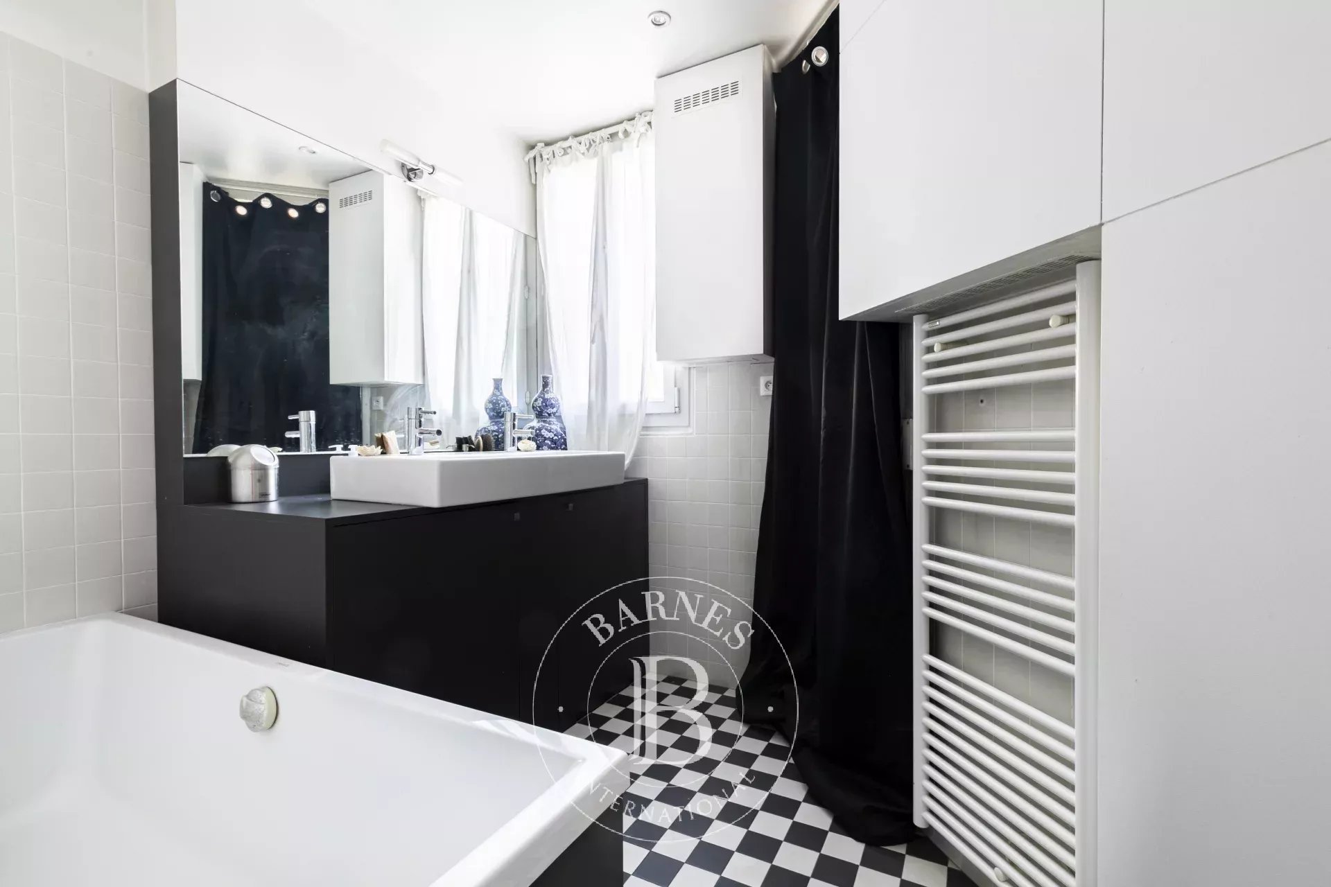 Paris  - Apartment 4 Bedrooms - picture 12