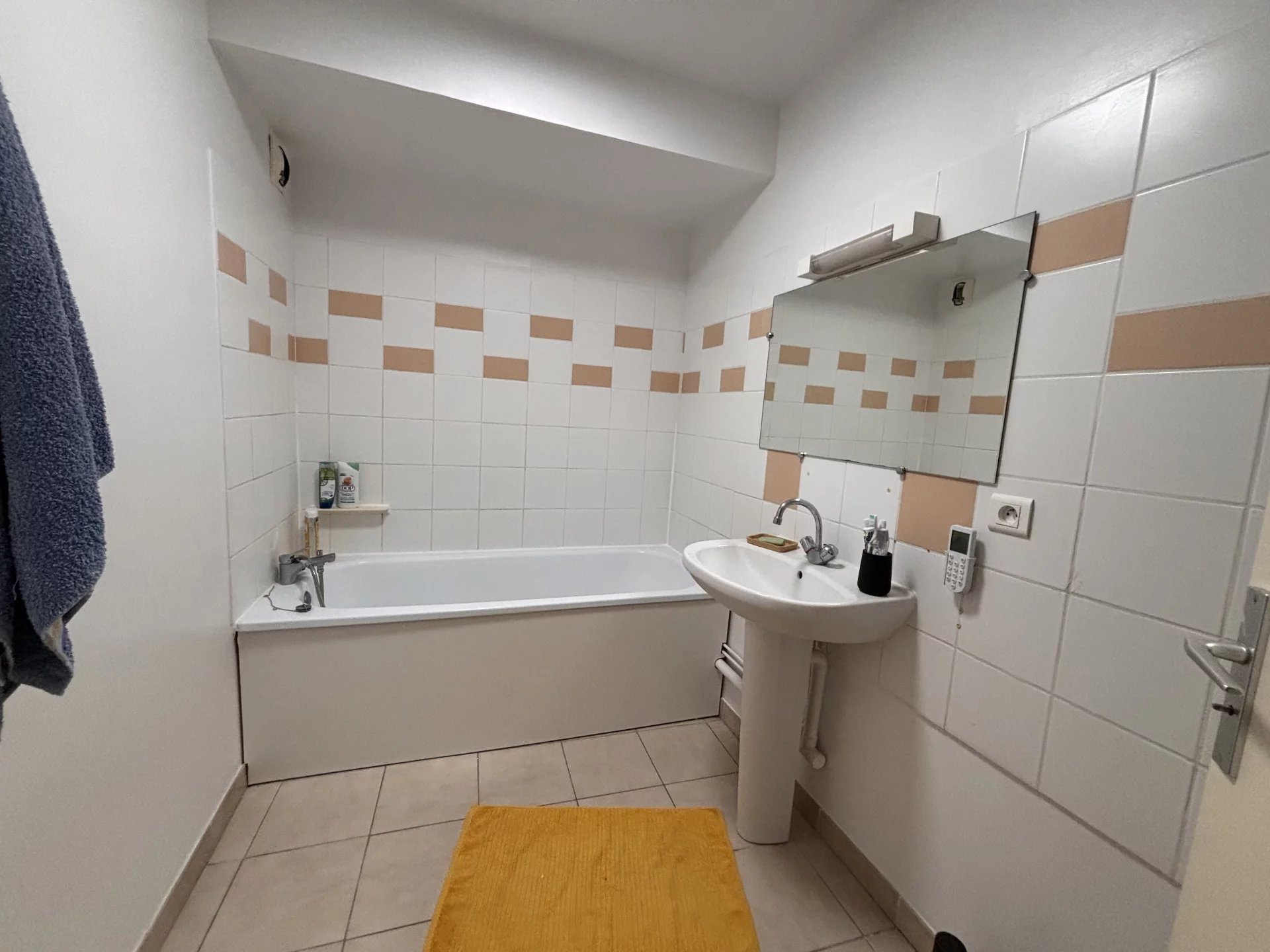 Location Appartement Châteauneuf-du-Pape