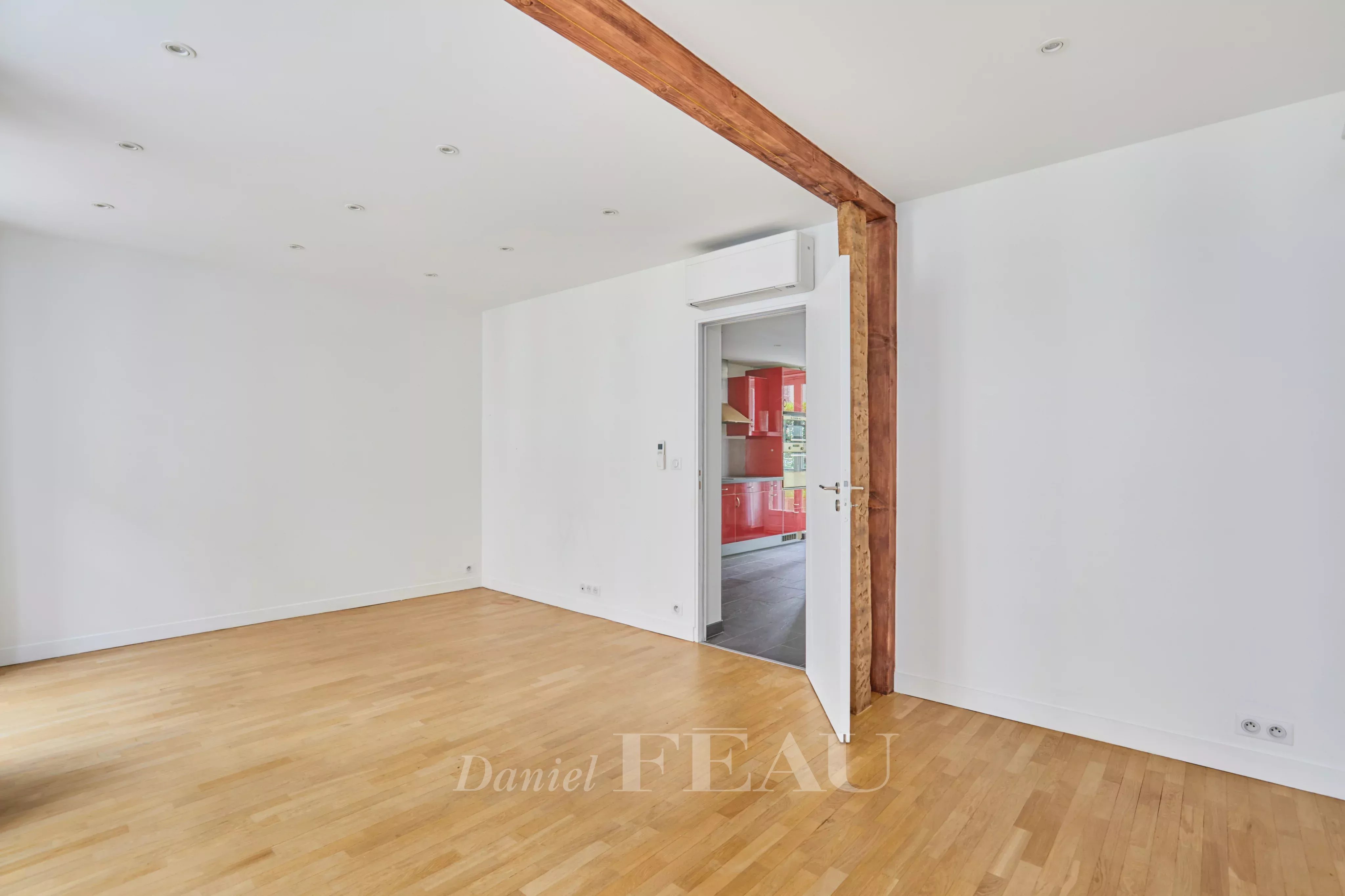 Sale Apartment Paris 15th