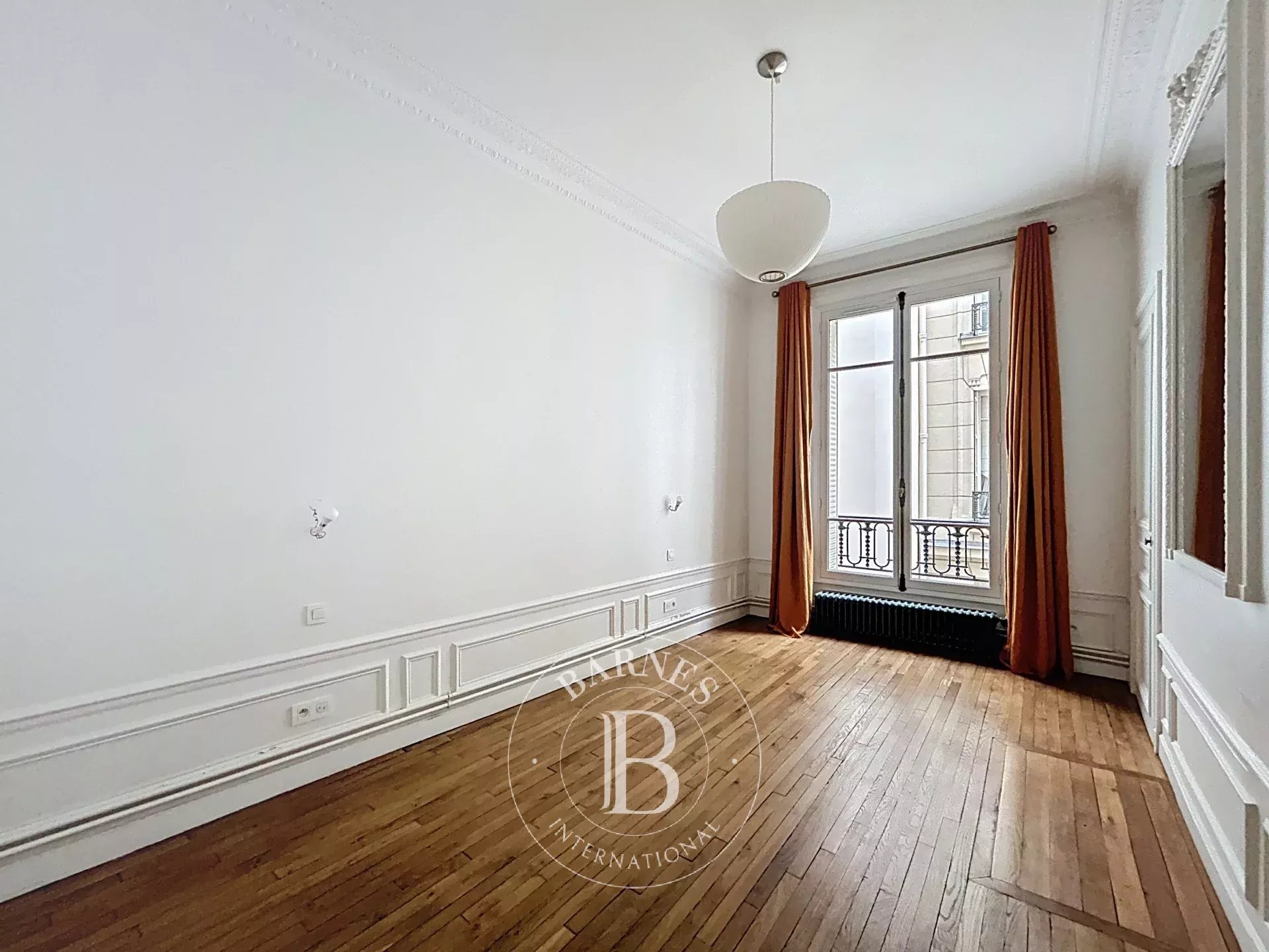 Daire Paris 17ème - picture 17