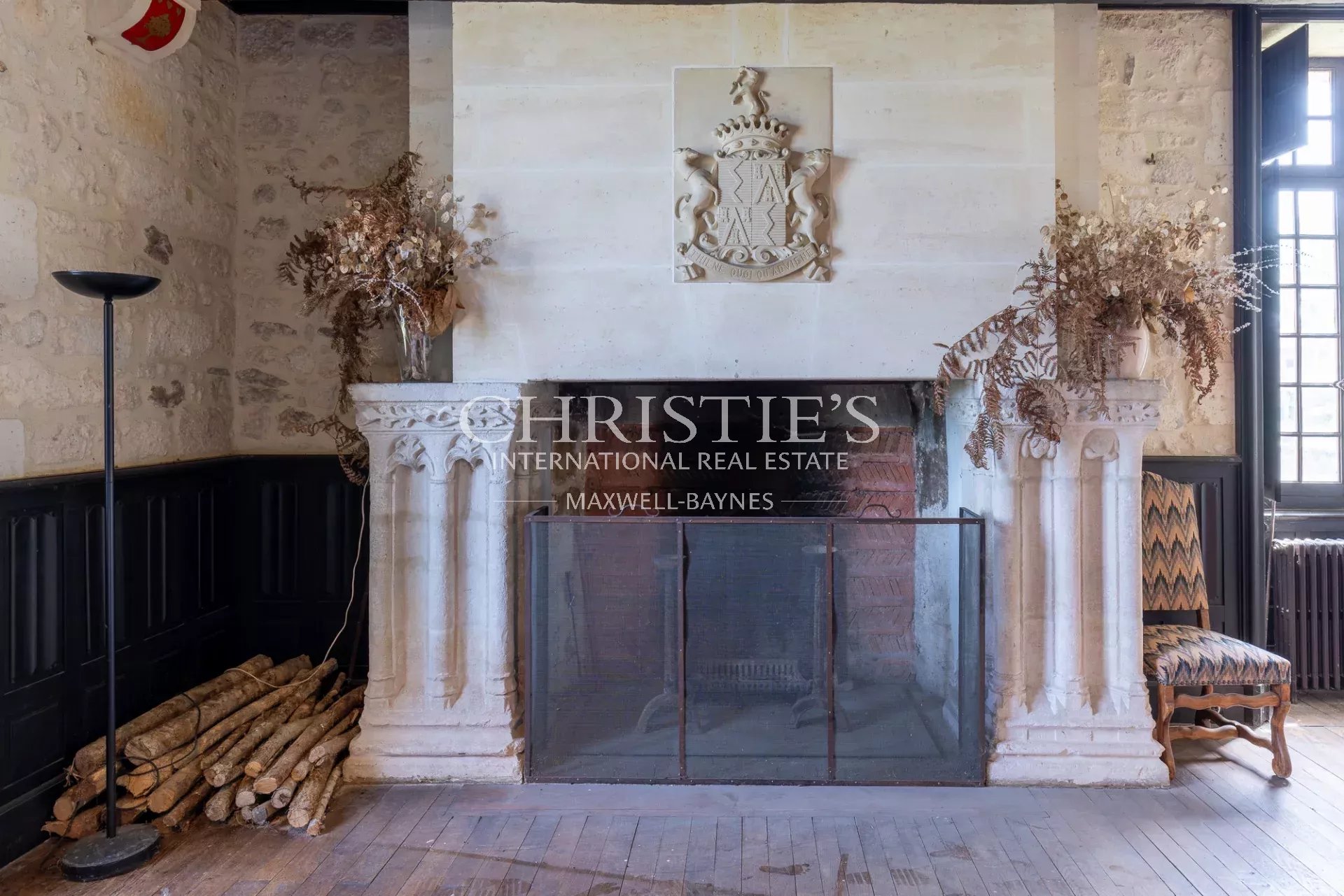 9 Bedroom Chateau's Image 5