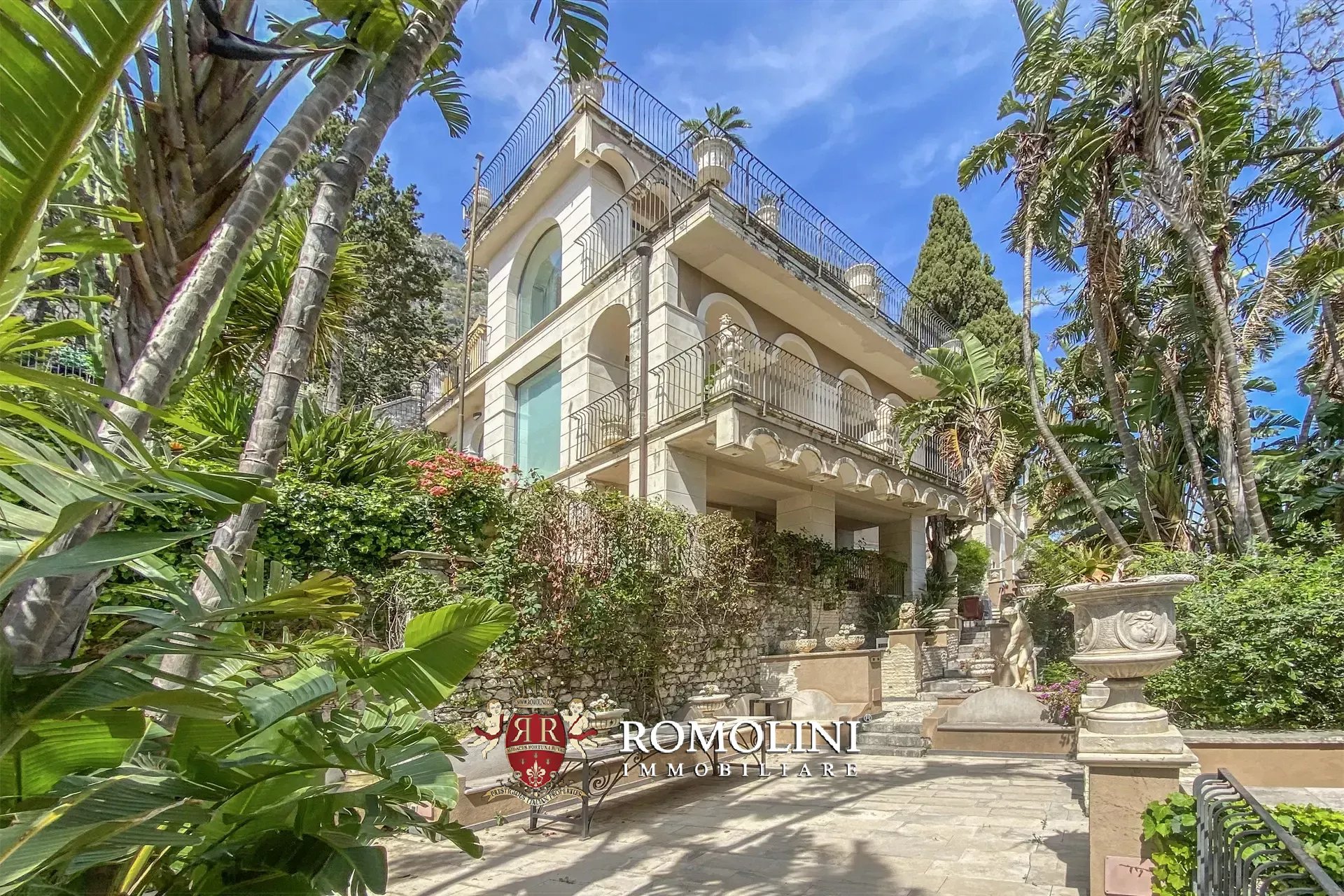 LUXURY SEA VIEW VILLA WITH POOL FOR SALE IN TAORMINA, SICILY