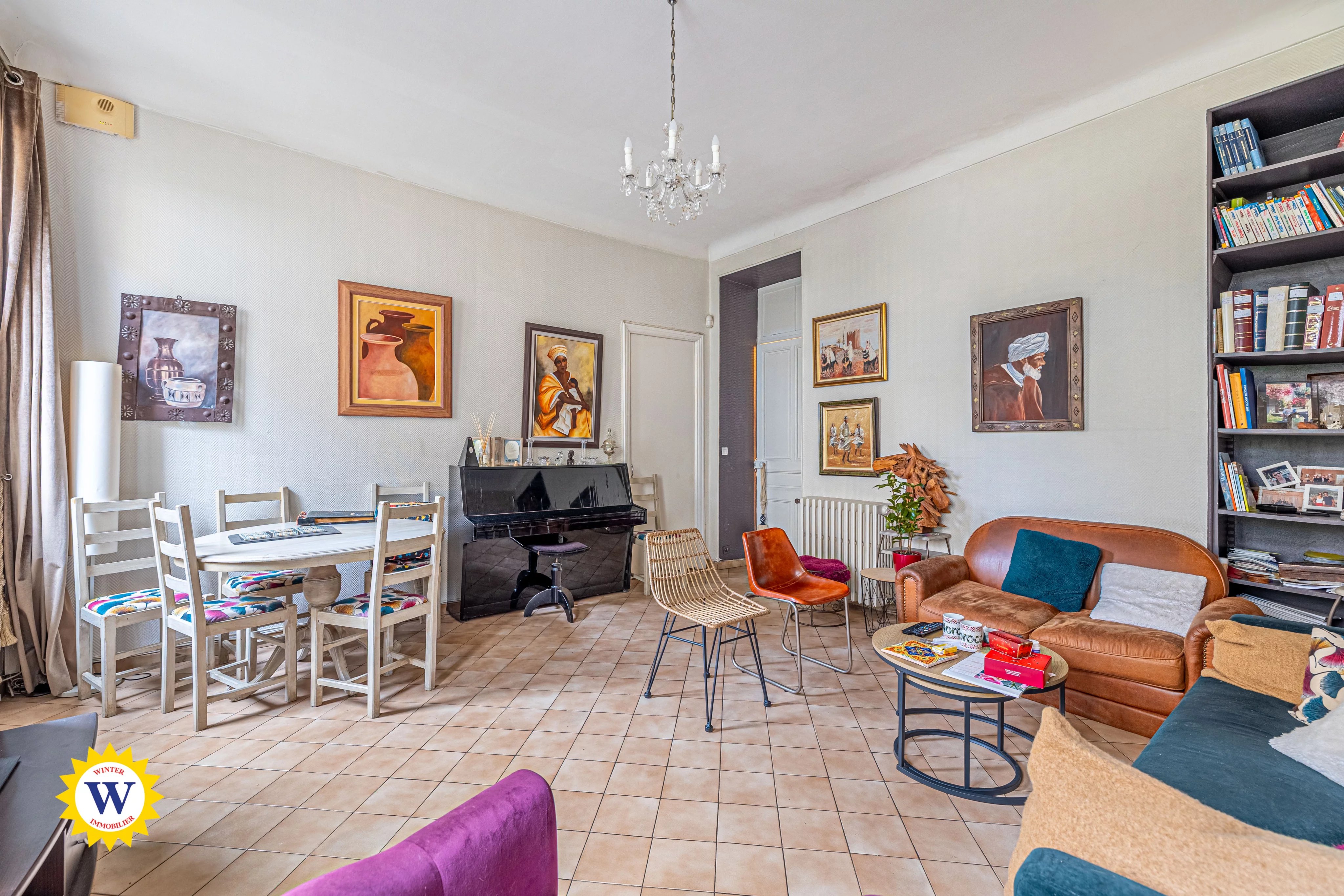 Appartement familial avec terrasse à rénover, proche gare et tram — photo 3