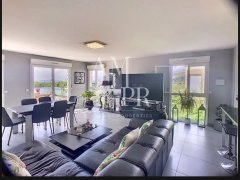 Superb 4 Rooms 100m² - Top Floor with Terrace Sea View -Le Cannet — photo 4 of 7