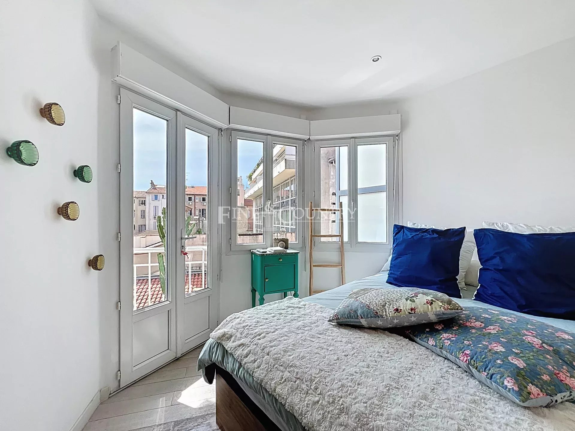 Photo of APPARTEMENT FOR SALE CANNES CENTER BANANE