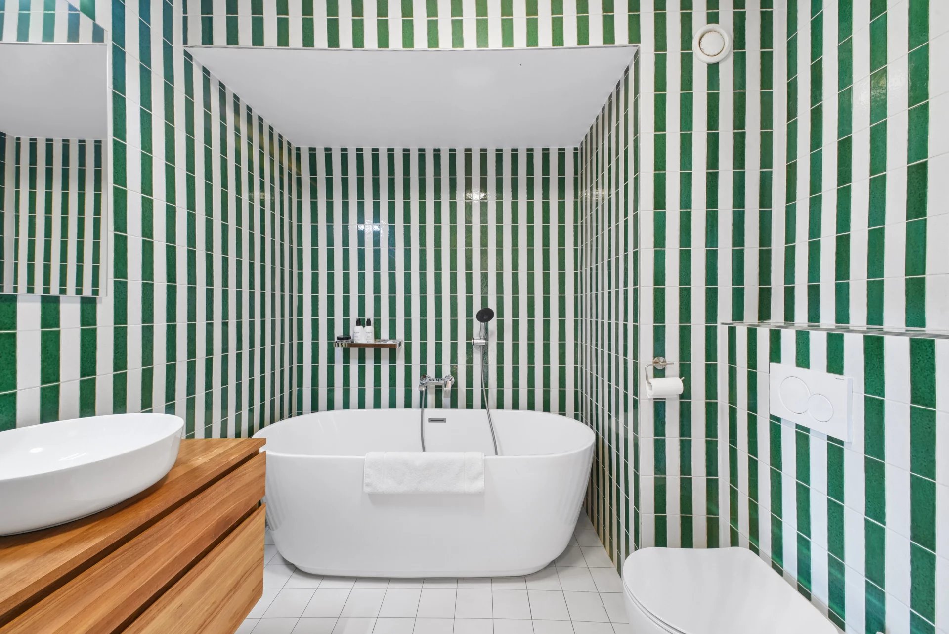 Appartement rénové d'une chambre avec grande terrasse orientée au sud