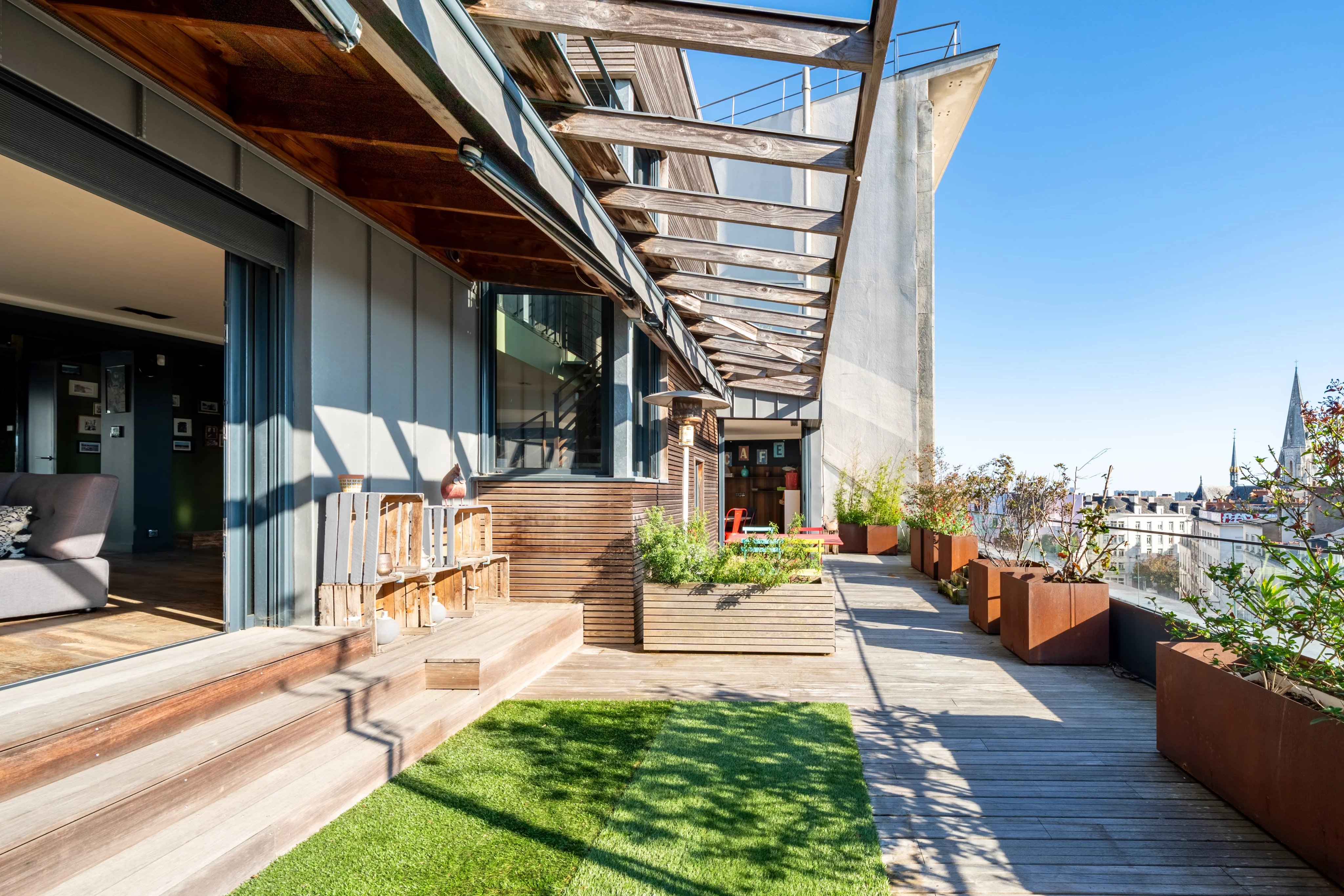 Nantes centre-ville Mercoeur - Appartement triplex 4 chambres, terrasses et piscine