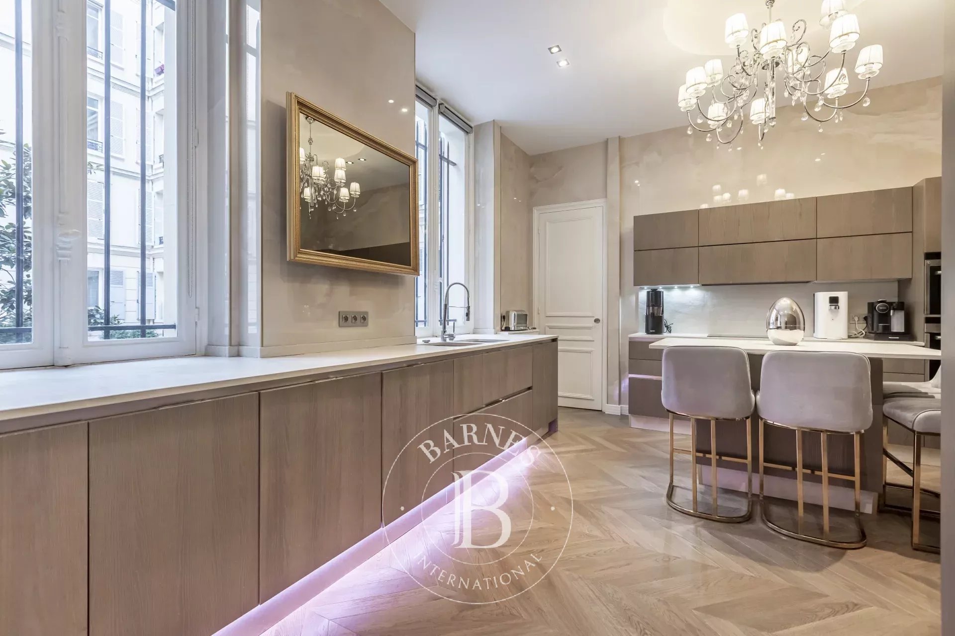 Paris  - Apartment 4 Bedrooms - picture 18