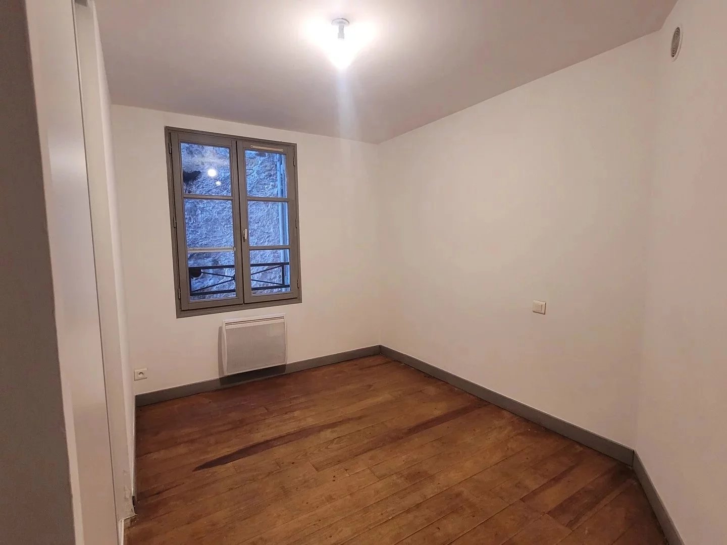 Rental Apartment Puy-l'Évêque