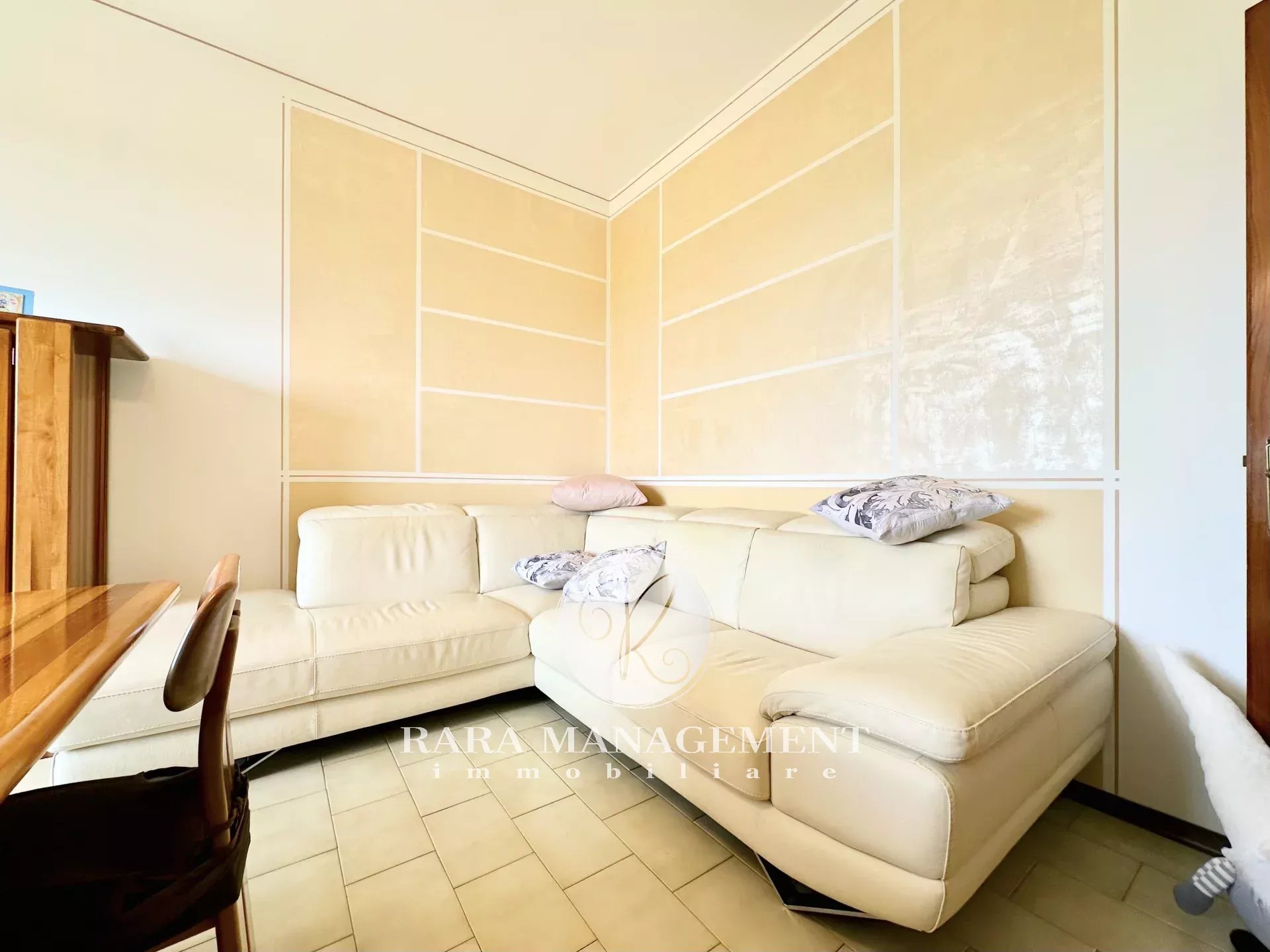 PORTO SANT'ELPIDIO, ZONA CRETAROLA | ARREDATO | NO CONDOMINIO | 2 CAMERE MATRIMONIALI | 2 BALCONI | MANSARDA | POSTO AUTO ESCLUSIVO | CORTE ESCLUSIVA | ZONA RESIDENZIALE RISERVATA E BEN SERVITA |