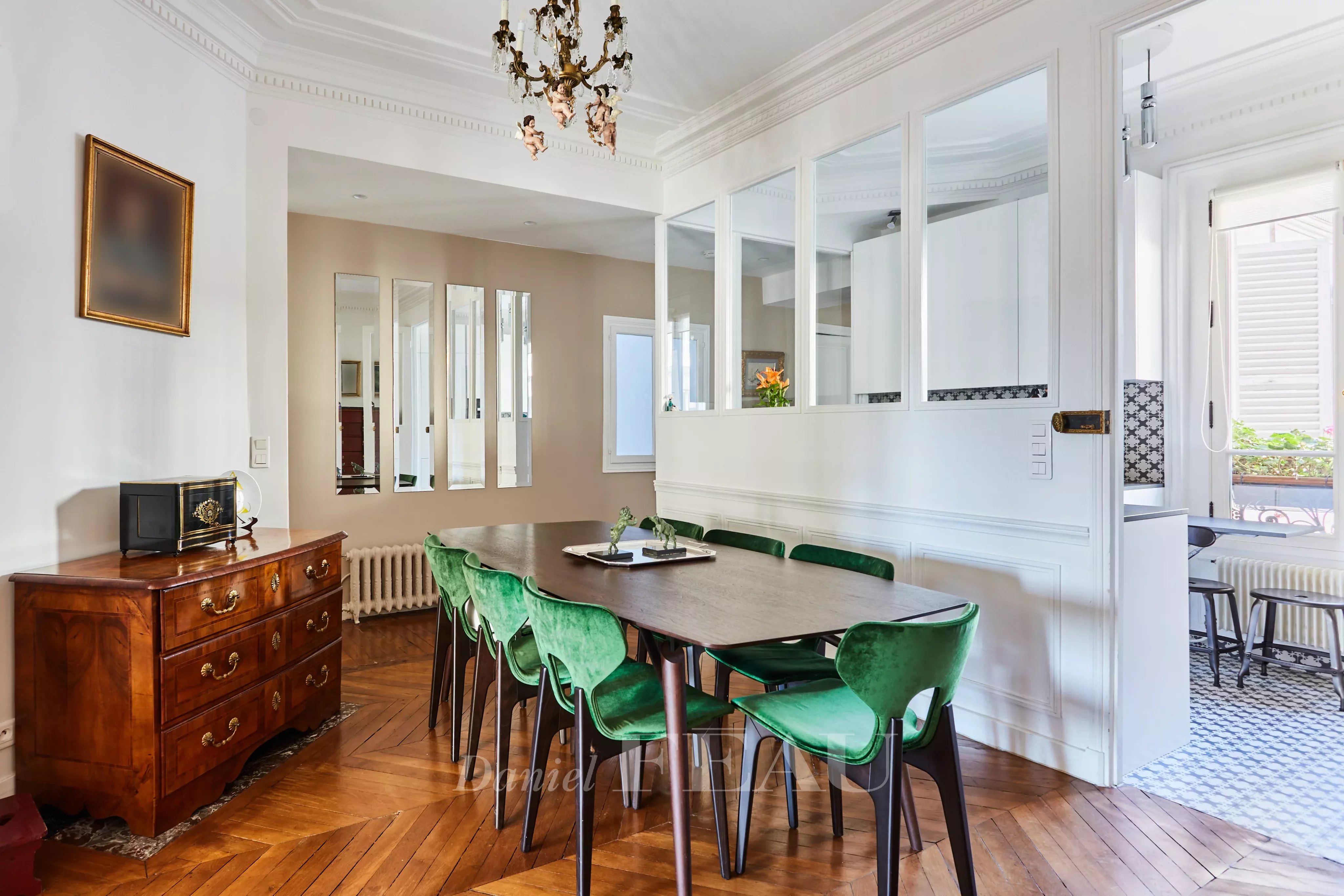 Sale Apartment Paris 16th