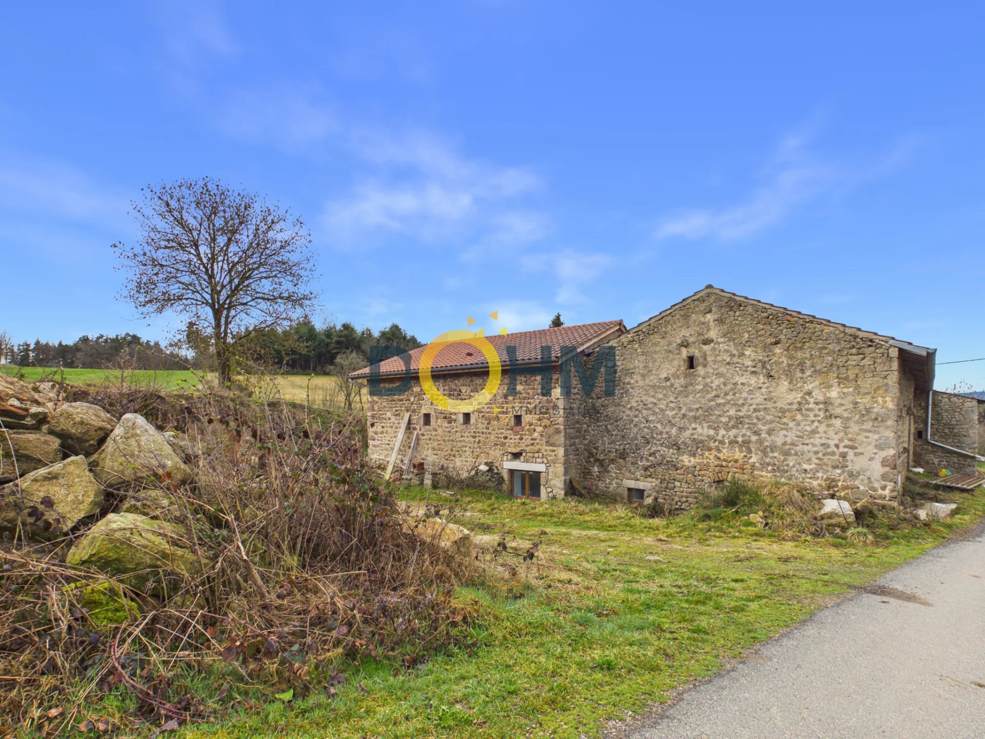 Corps de ferme avec dépendances