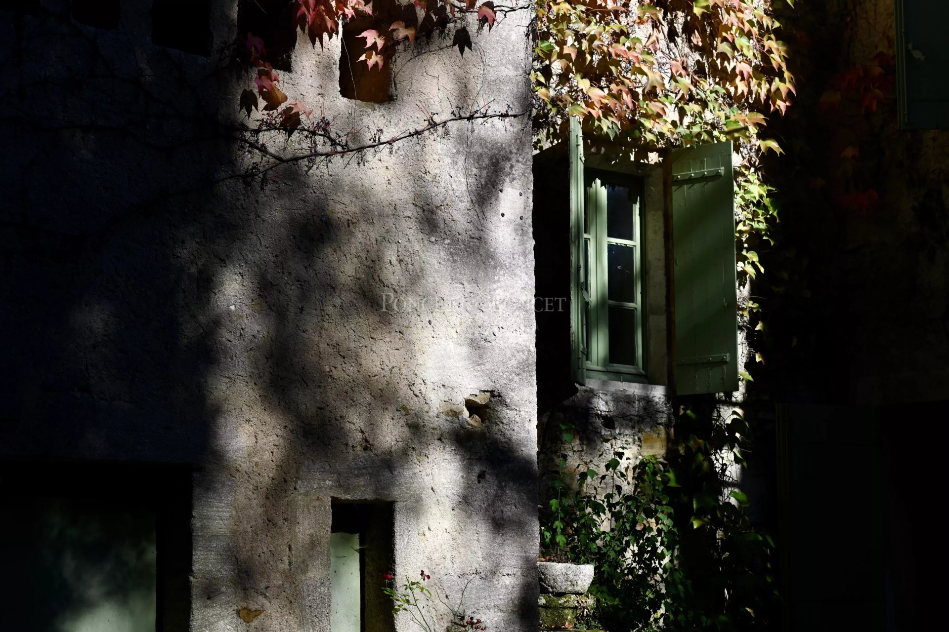 7 Bedroom Villa/Townhouse's Image 19