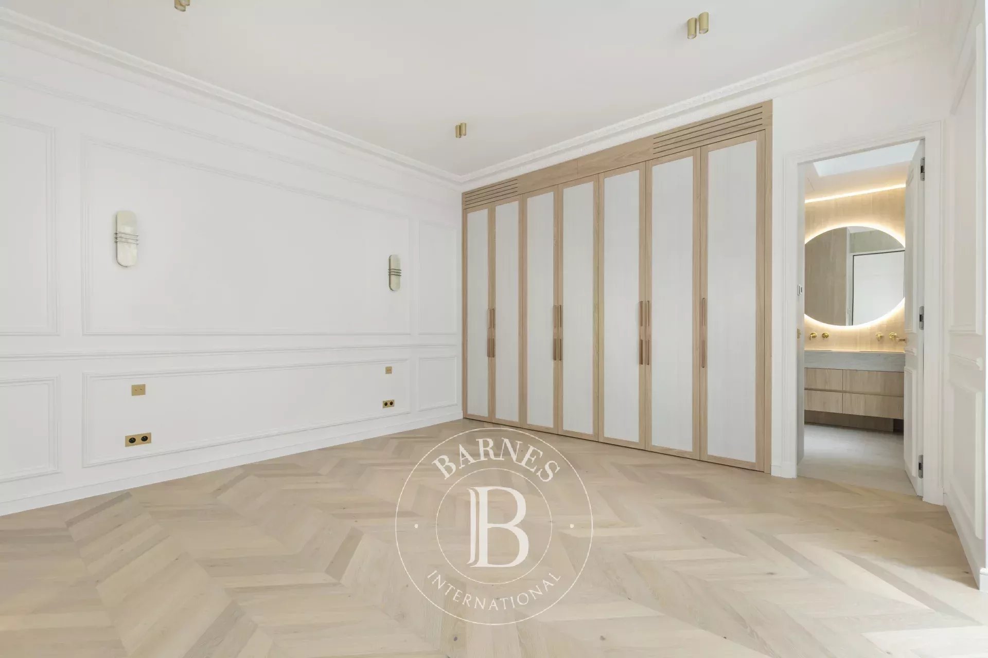 Daire Paris 8ème - picture 11