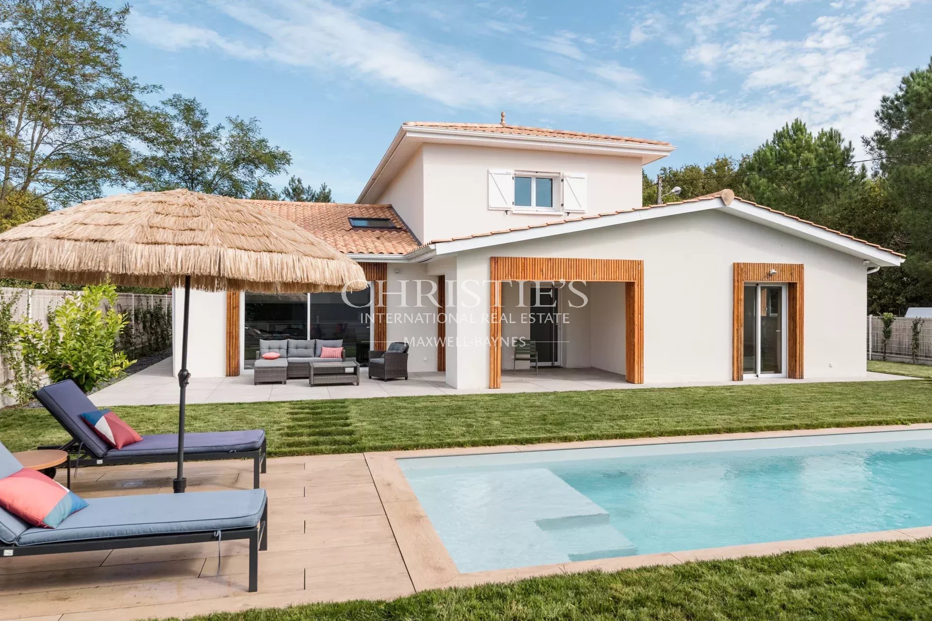 5 Bedroom Villa/Townhouse's Image 18
