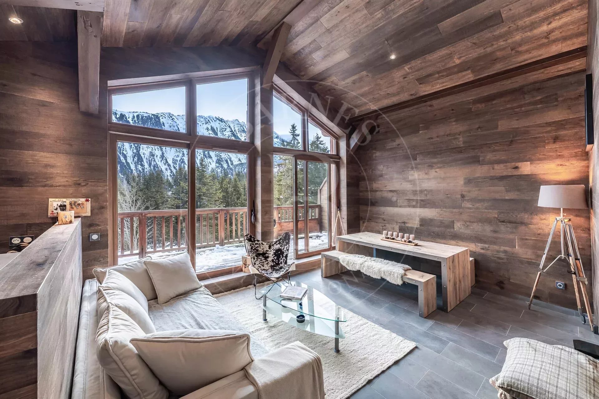 Agence immobilière de 