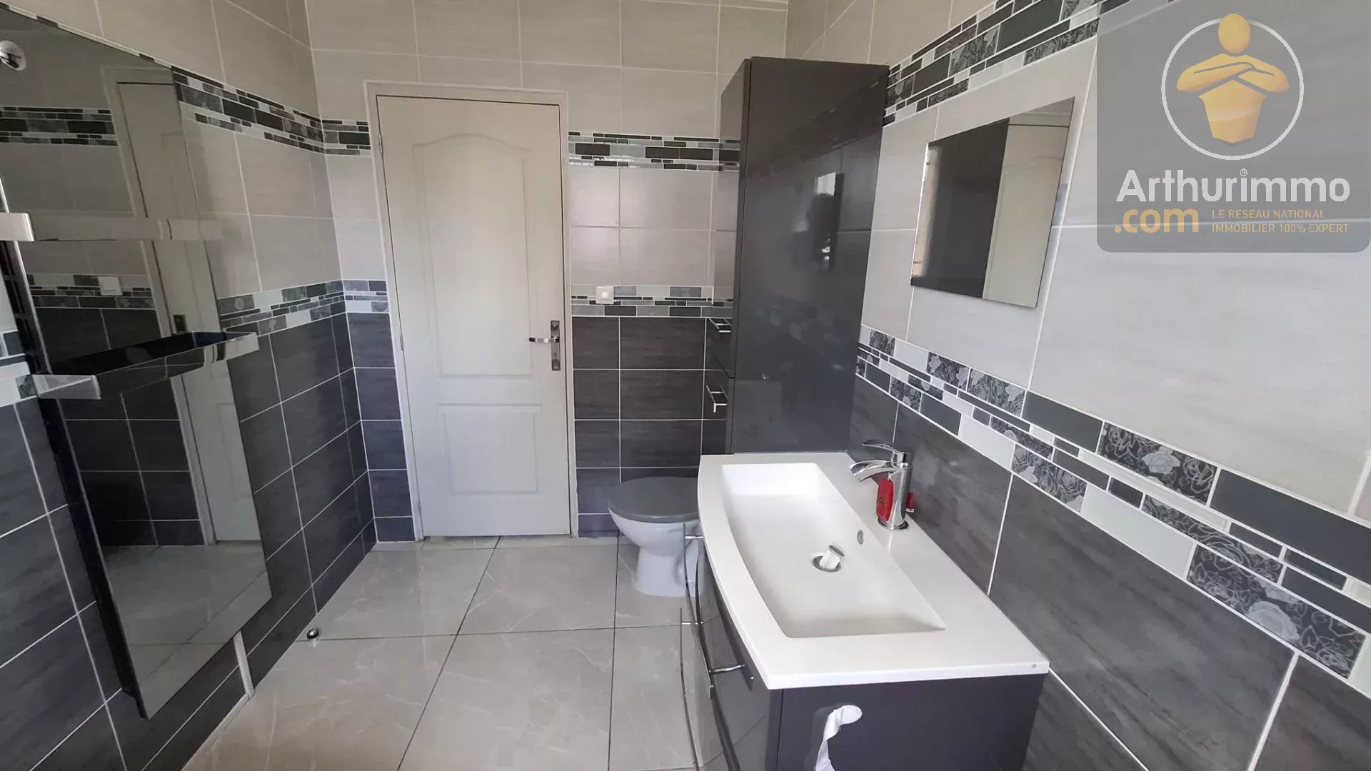 Maison de plain-pied - 3 pièces - 85m² — photo 3
