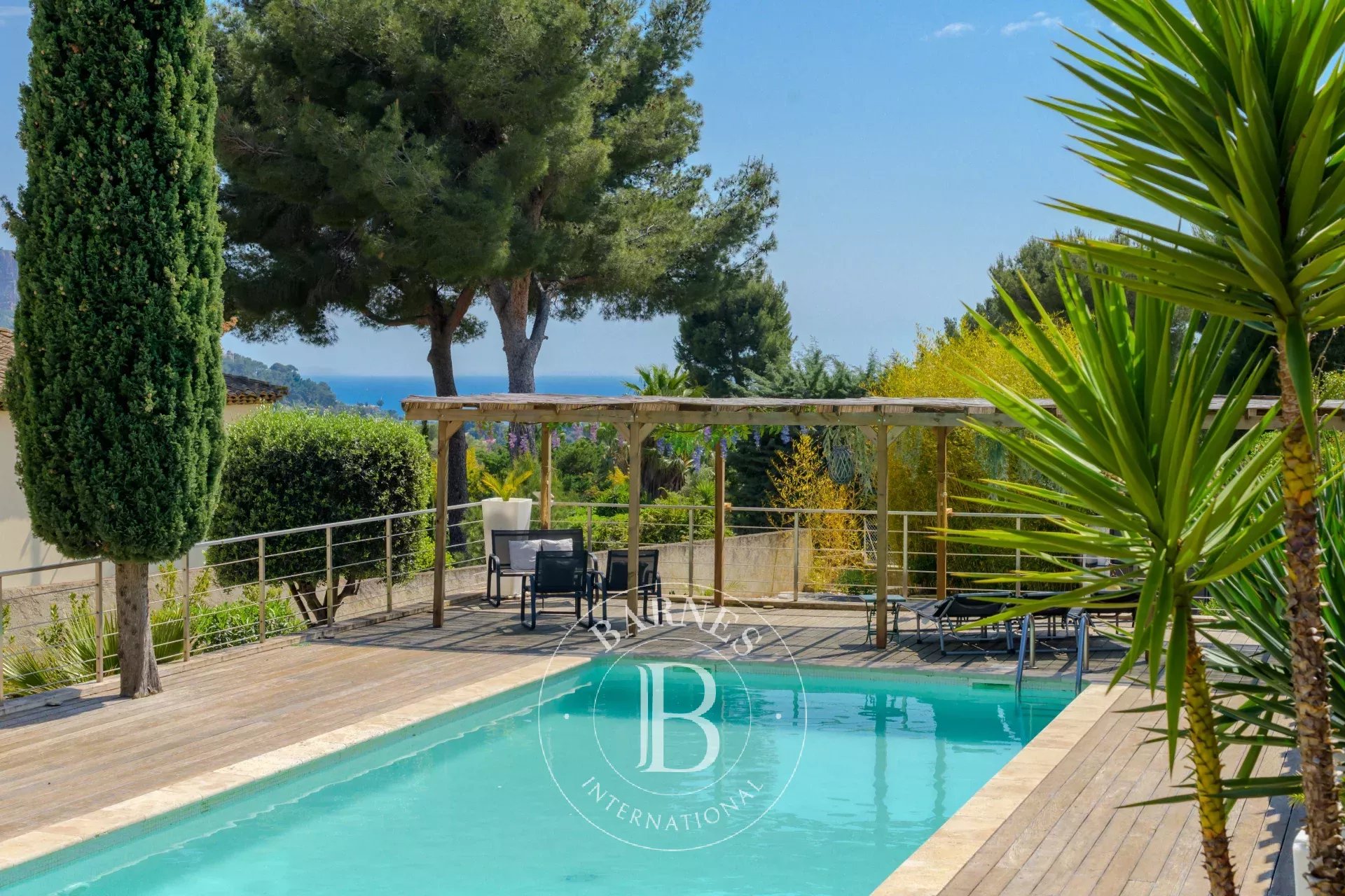 Ev Cassis - picture 4