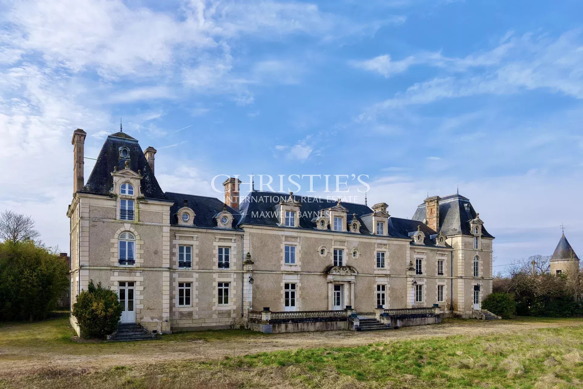 10 Bedroom Chateau's Image 8