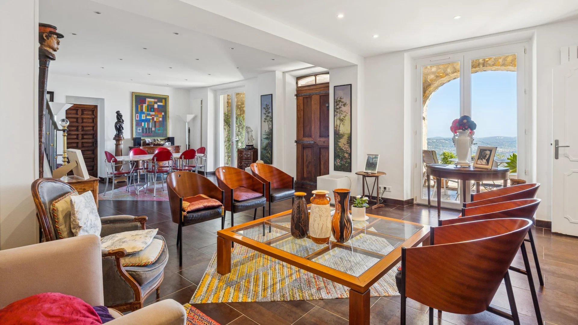 Charming property with panoramic sea view