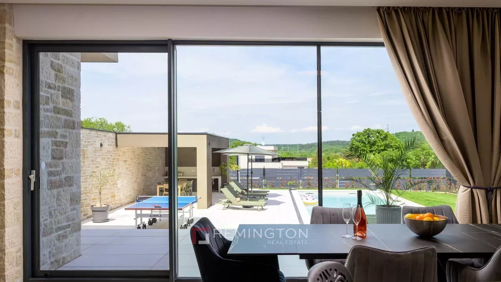 3 Bedroom Villa/Townhouse's Image 6