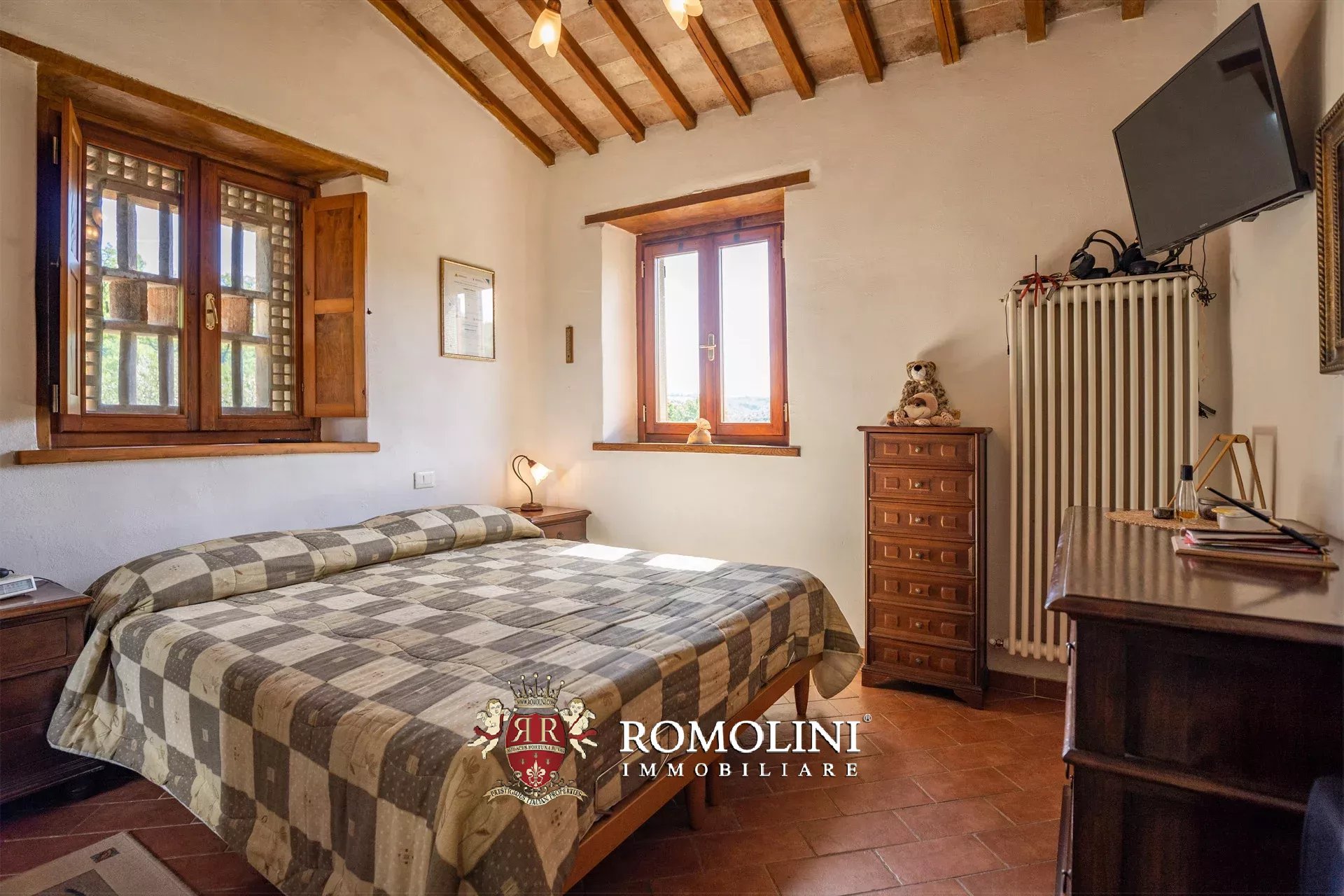 6 Bedroom Villa/Townhouse's Image 97