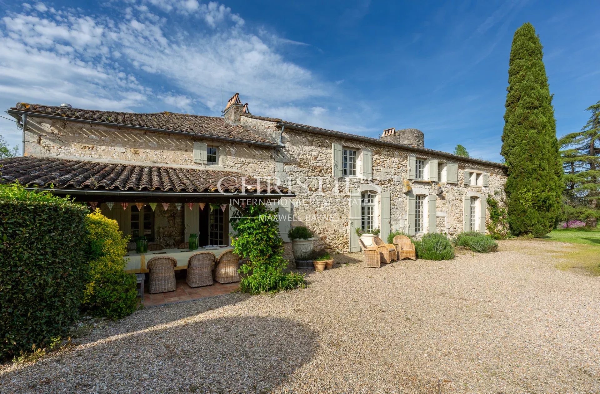 5 Bedroom Chateau's Image 4