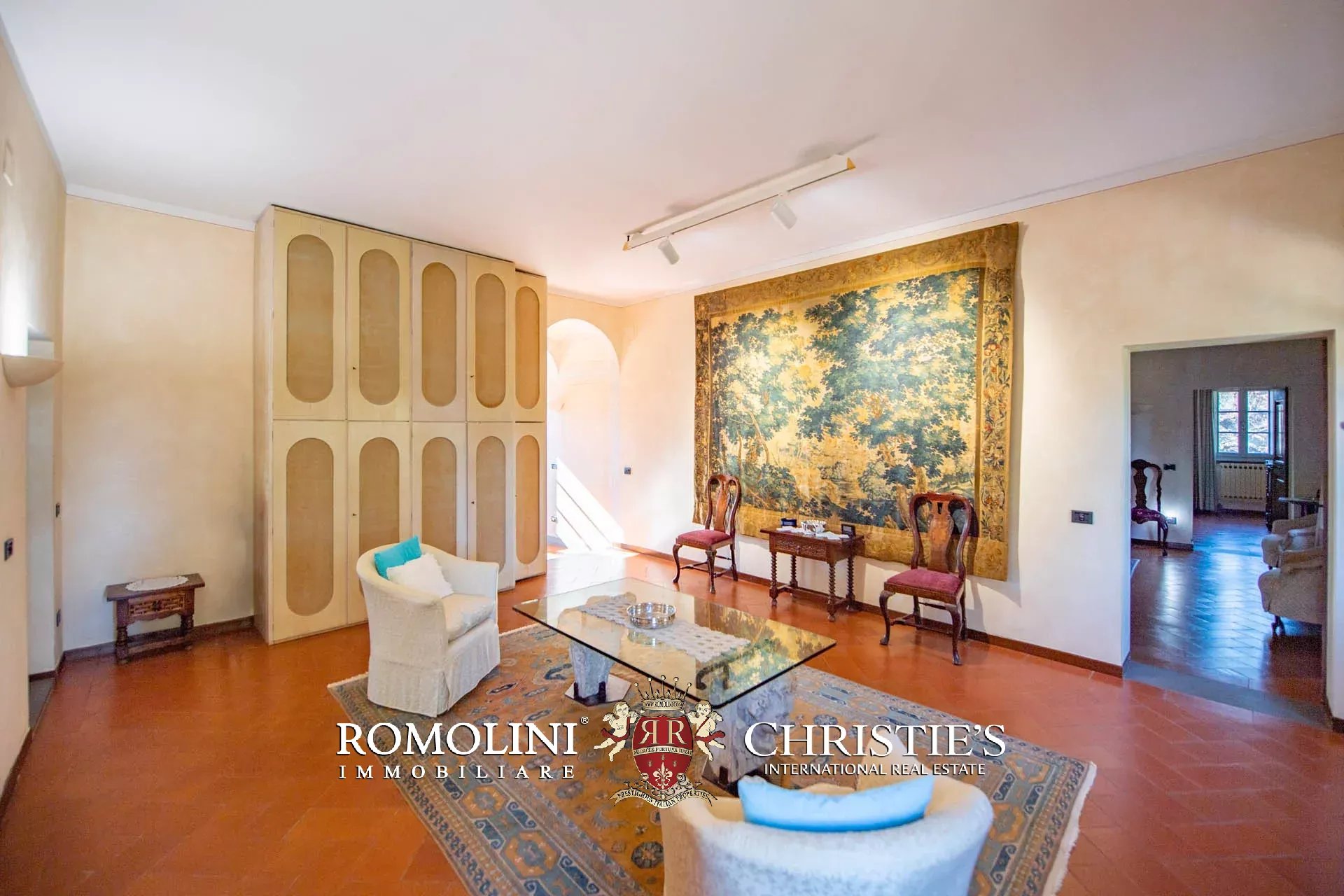 9 Bedroom Chateau's Image 49