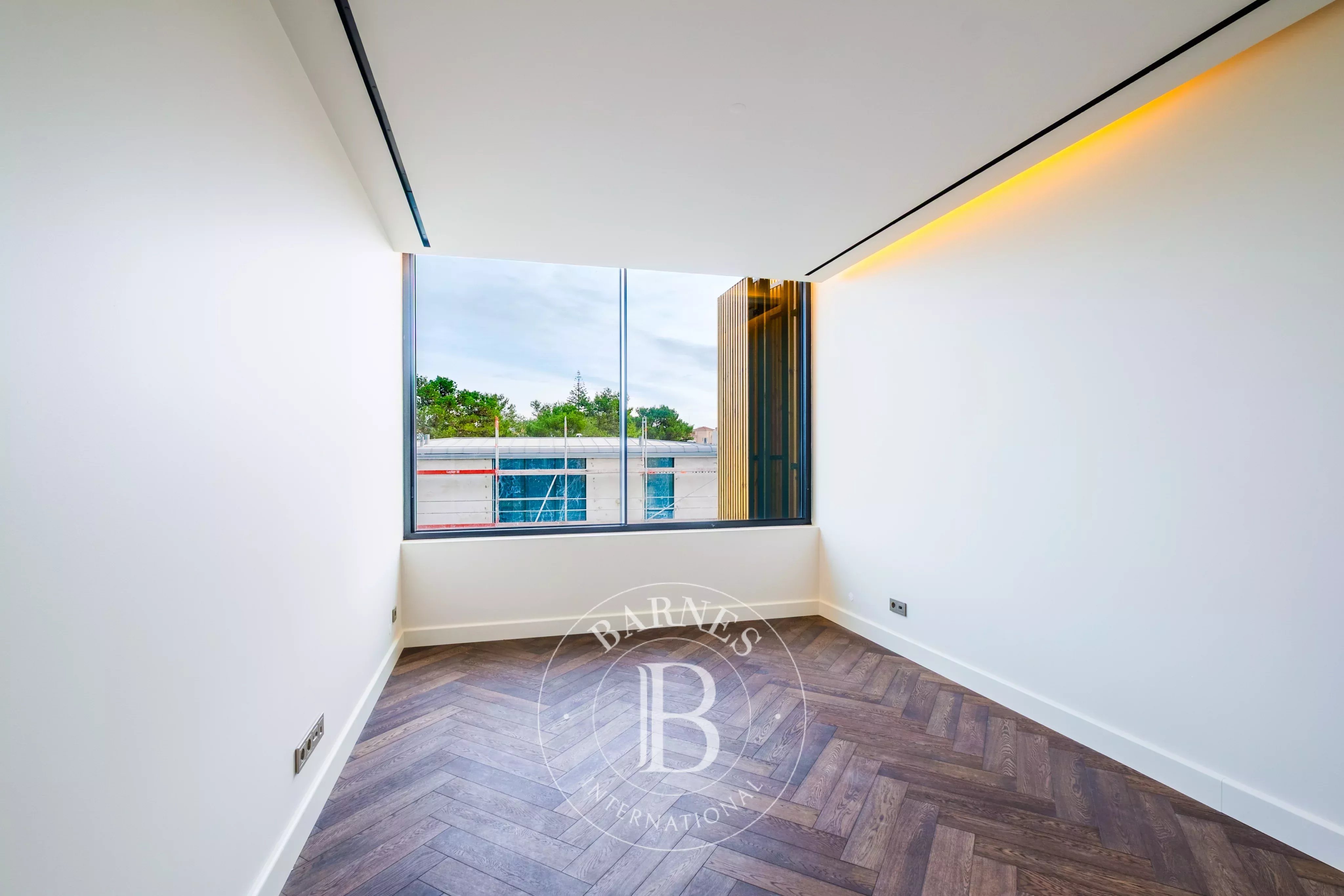 Contemporary villa in Cascais