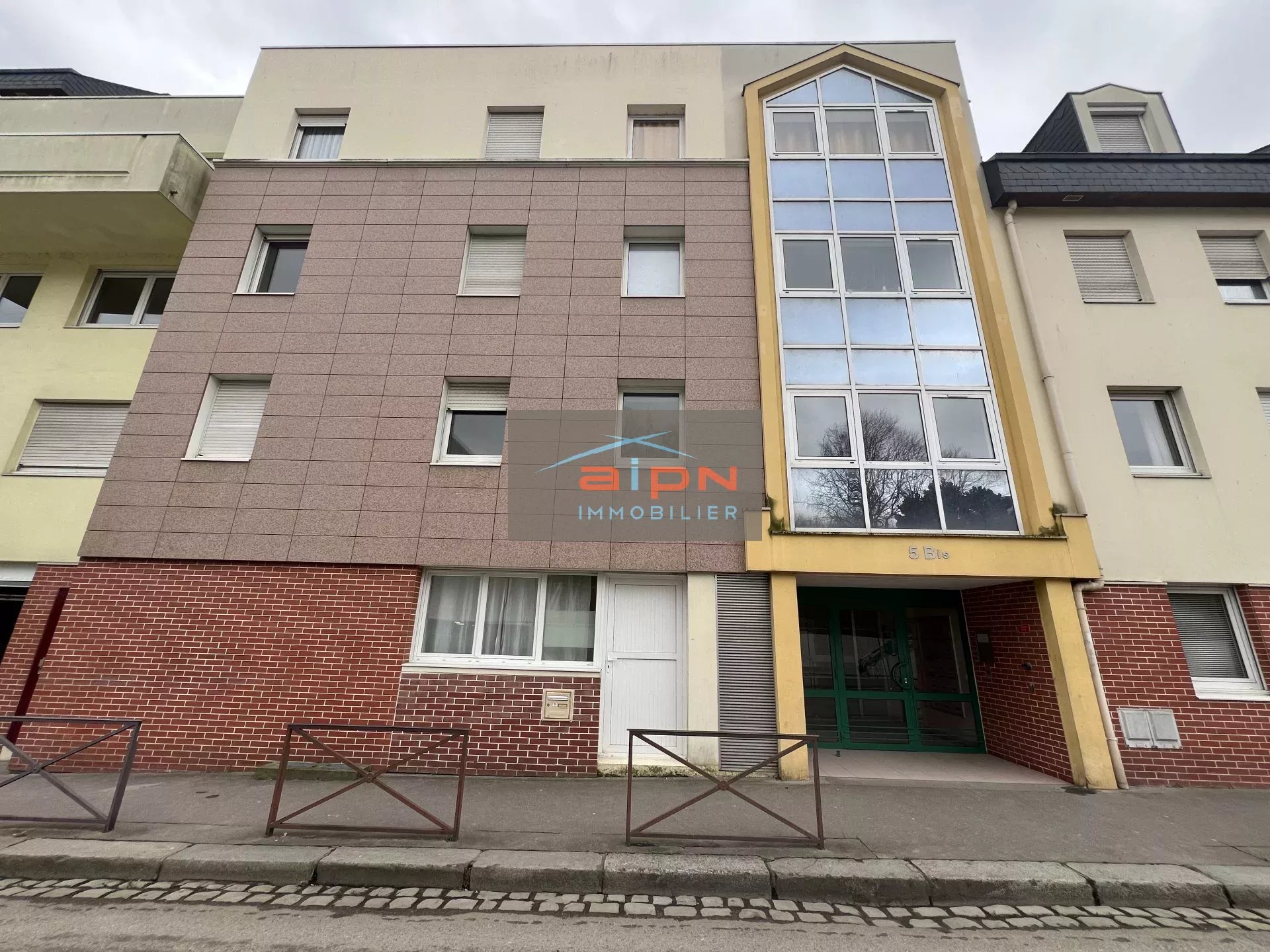 ROUEN - T1 BIS AVEC GARAGE