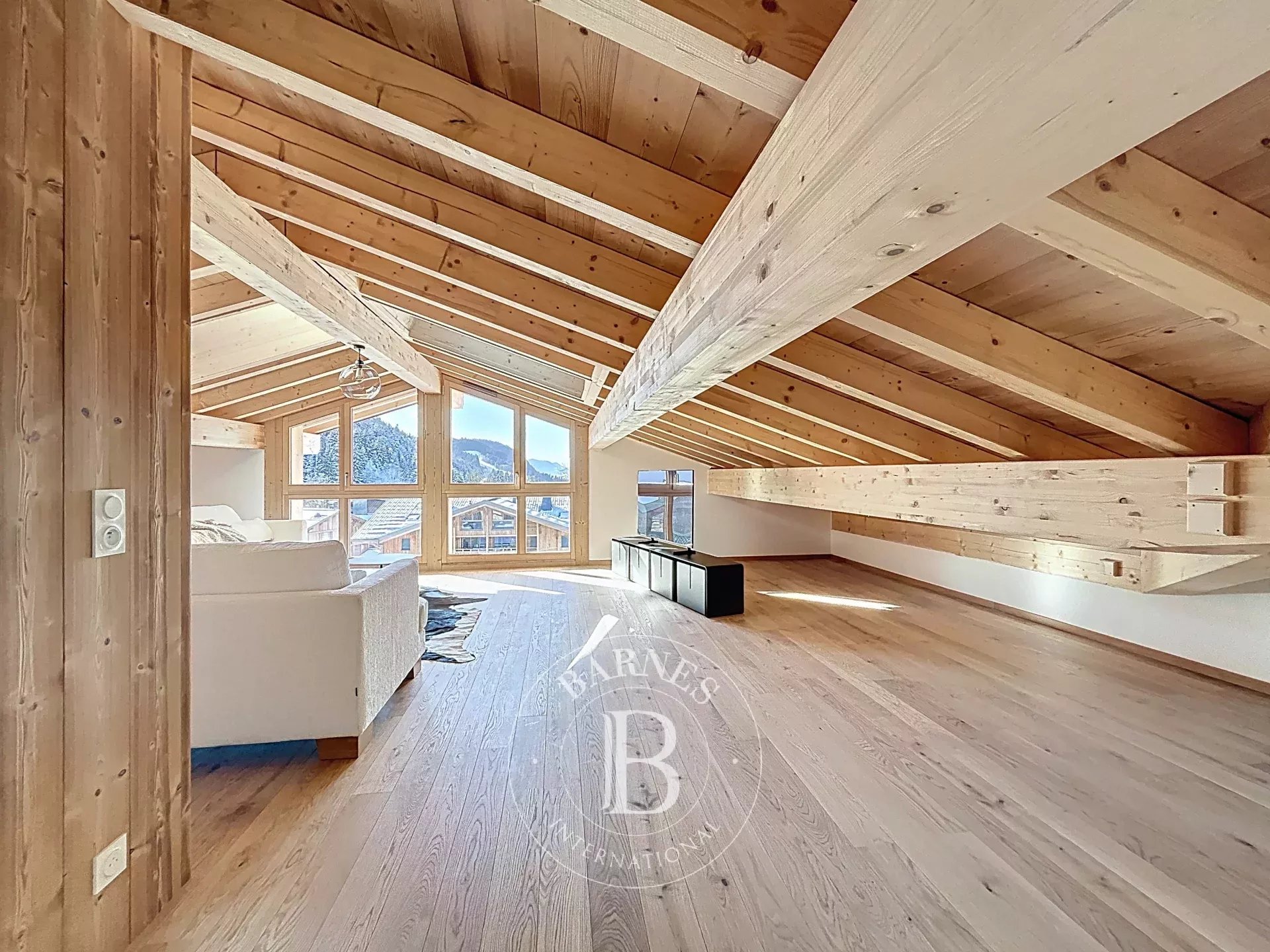 Photo of Les Gets – Spacious Family T6 Duplex – Direct Ski Access – Open Mountain Views