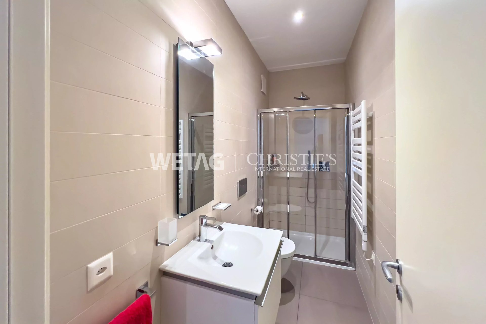 2 Bedroom Apartment/Flat's Image 5