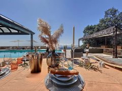 Luxury Villa Grasse: Grand Family Estate with Panoramic Sea Views — photo 4 of 7
