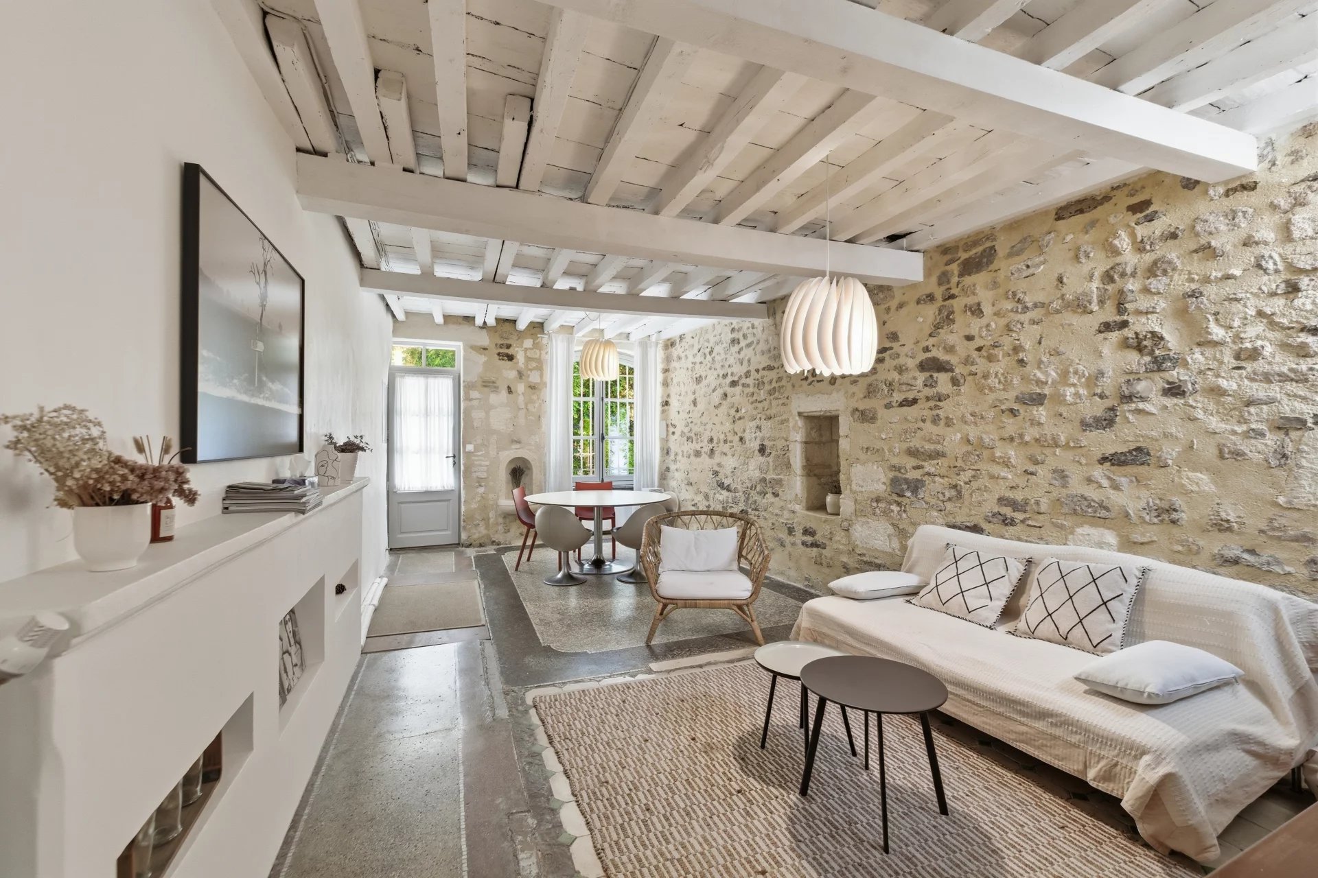 Maison de ville avec cour et terrasse- Hauture- Exclusivité