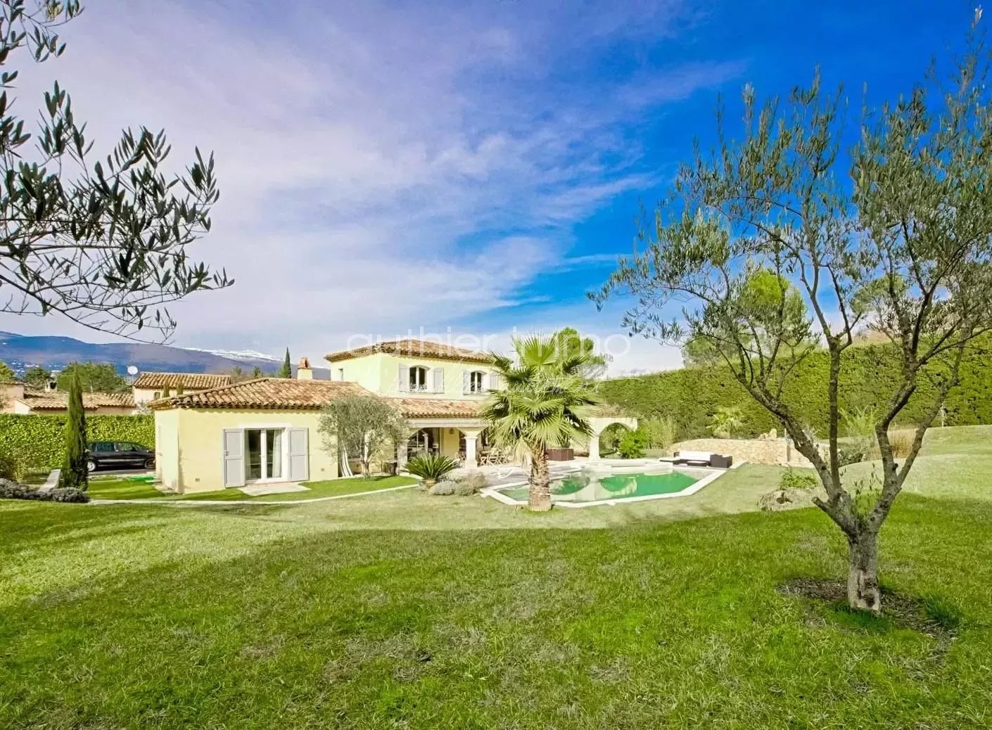 Agence immobilière de 