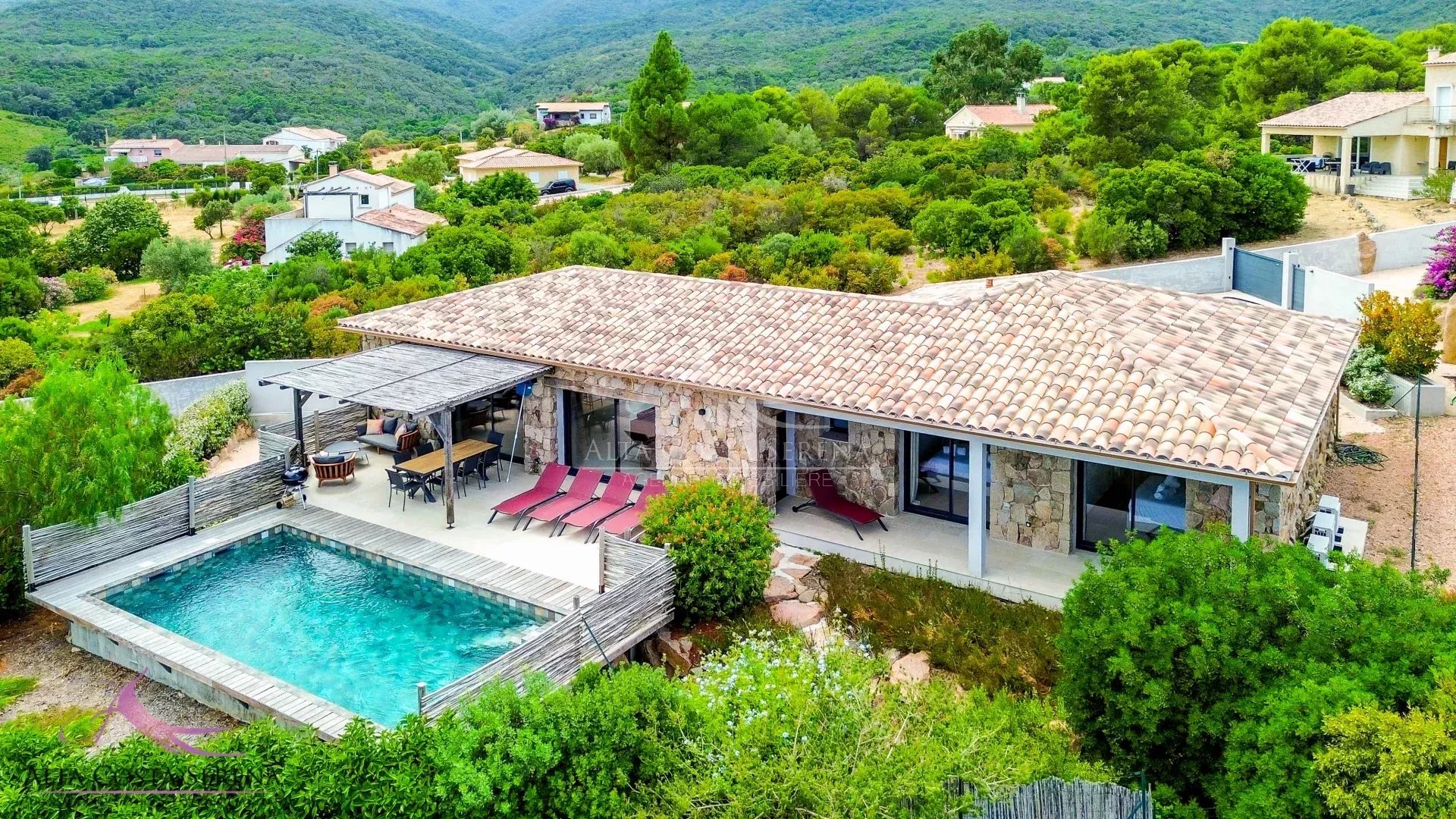 Agence immobilière de 
