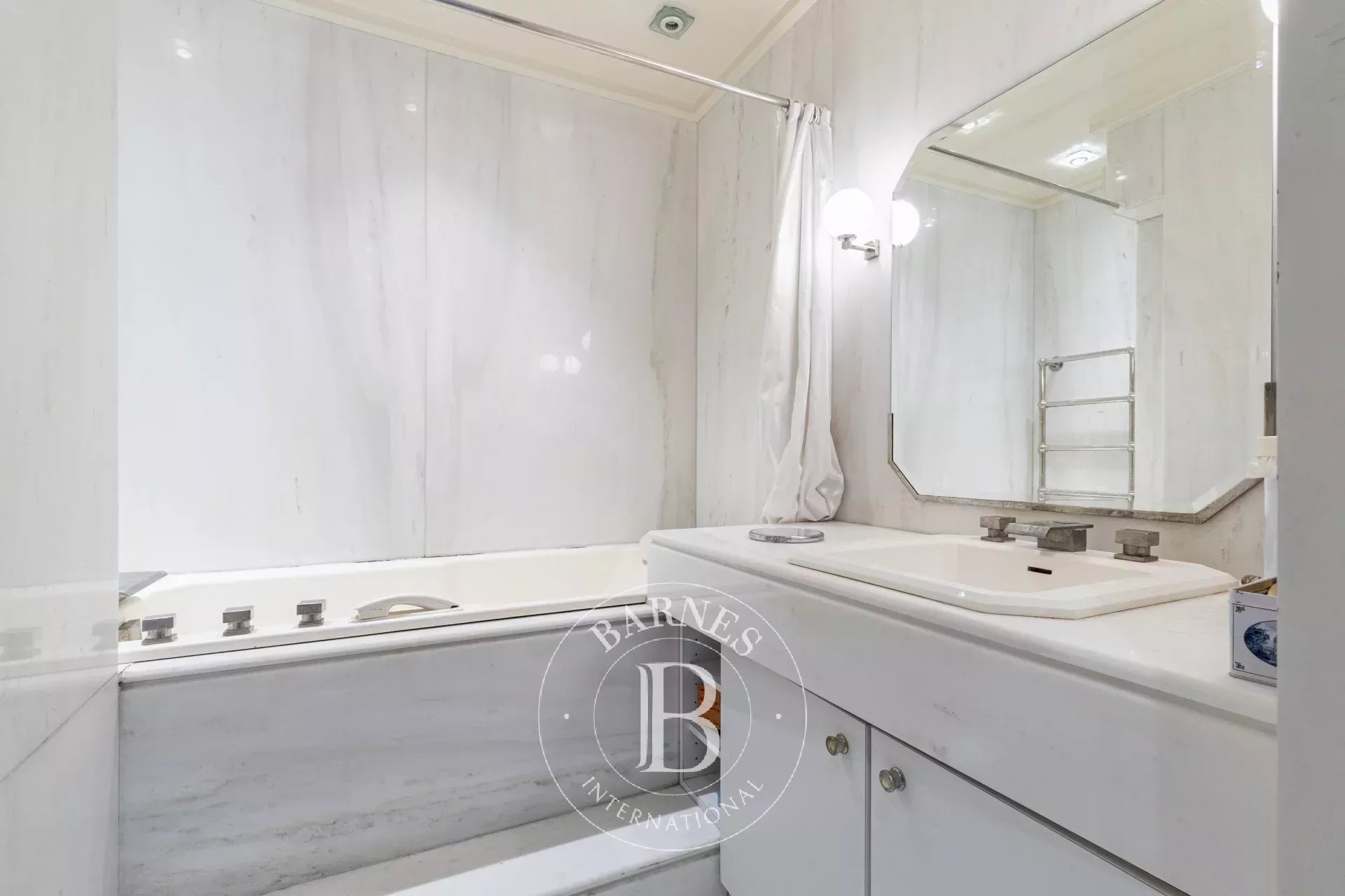 Daire Paris 7ème - picture 7