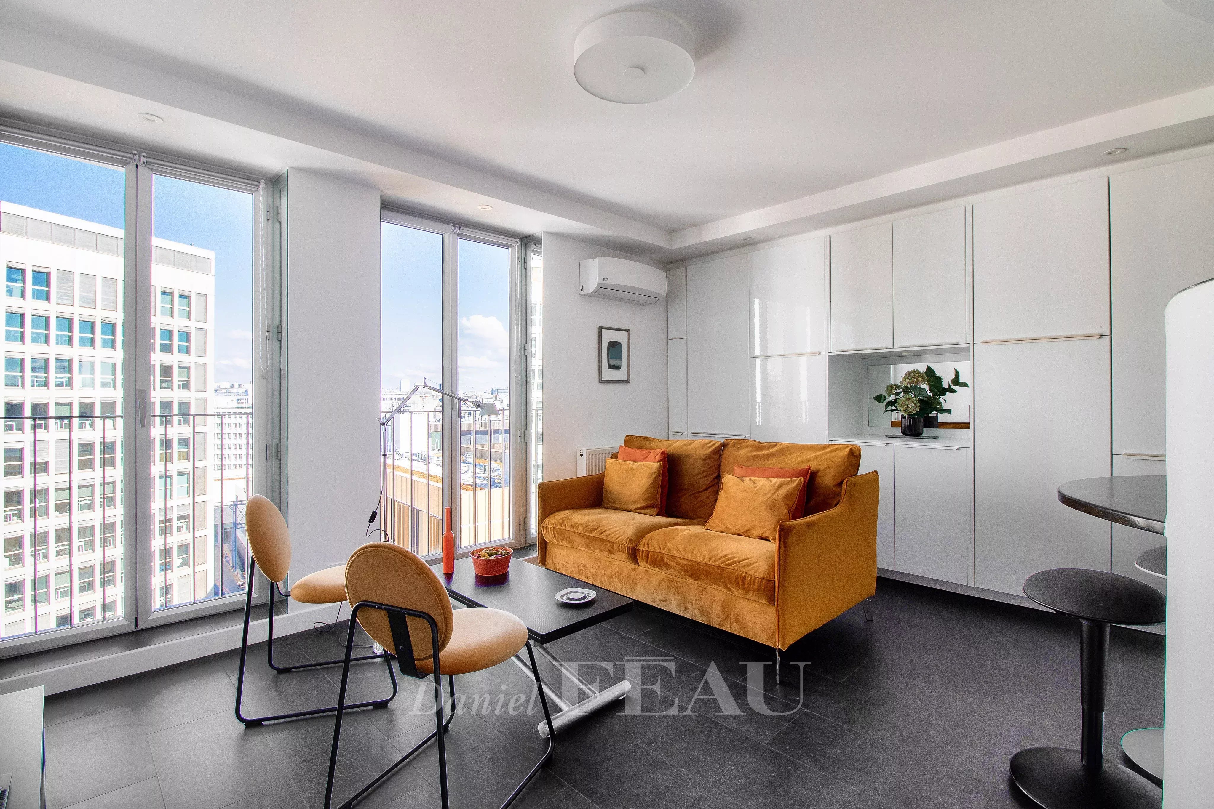 PARIS XIIe - RUE DE BERCY