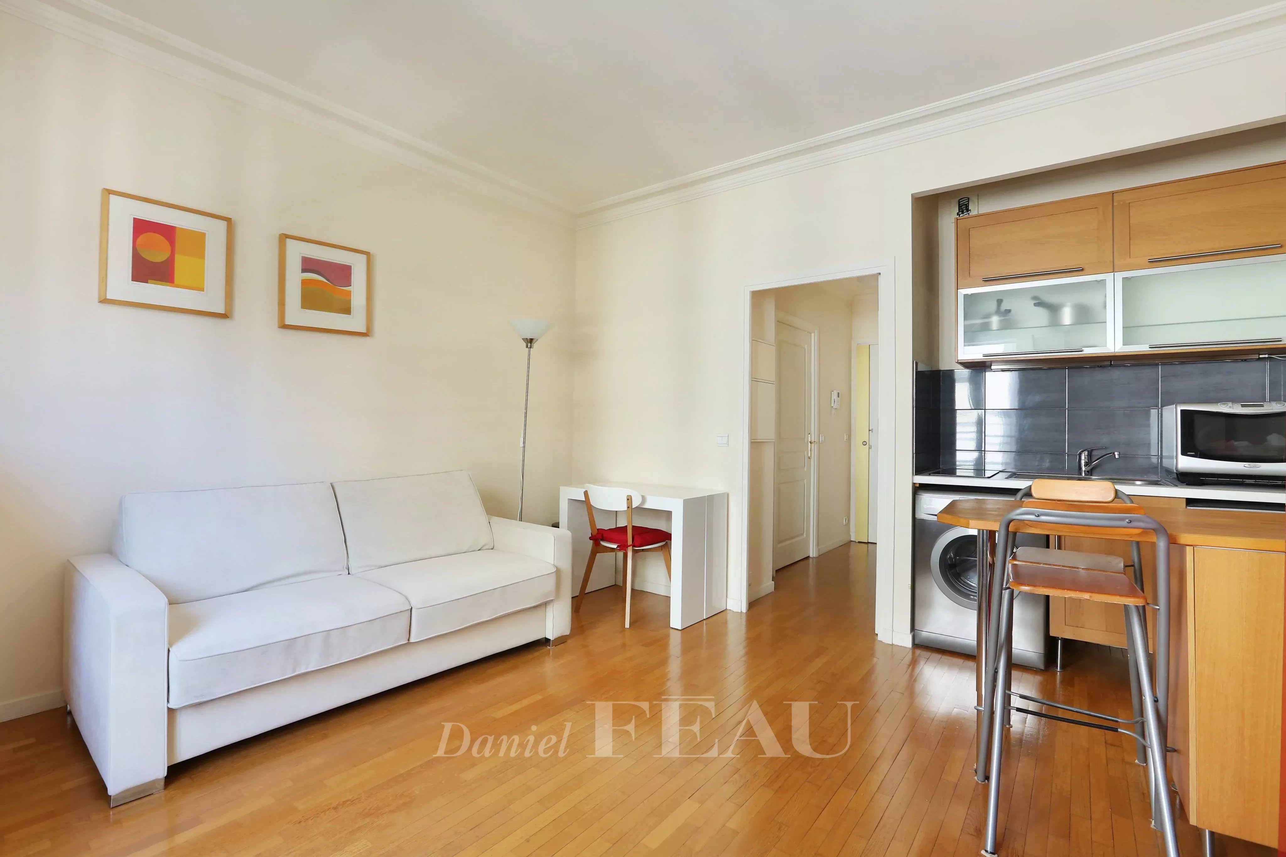 Living-room Wooden floor