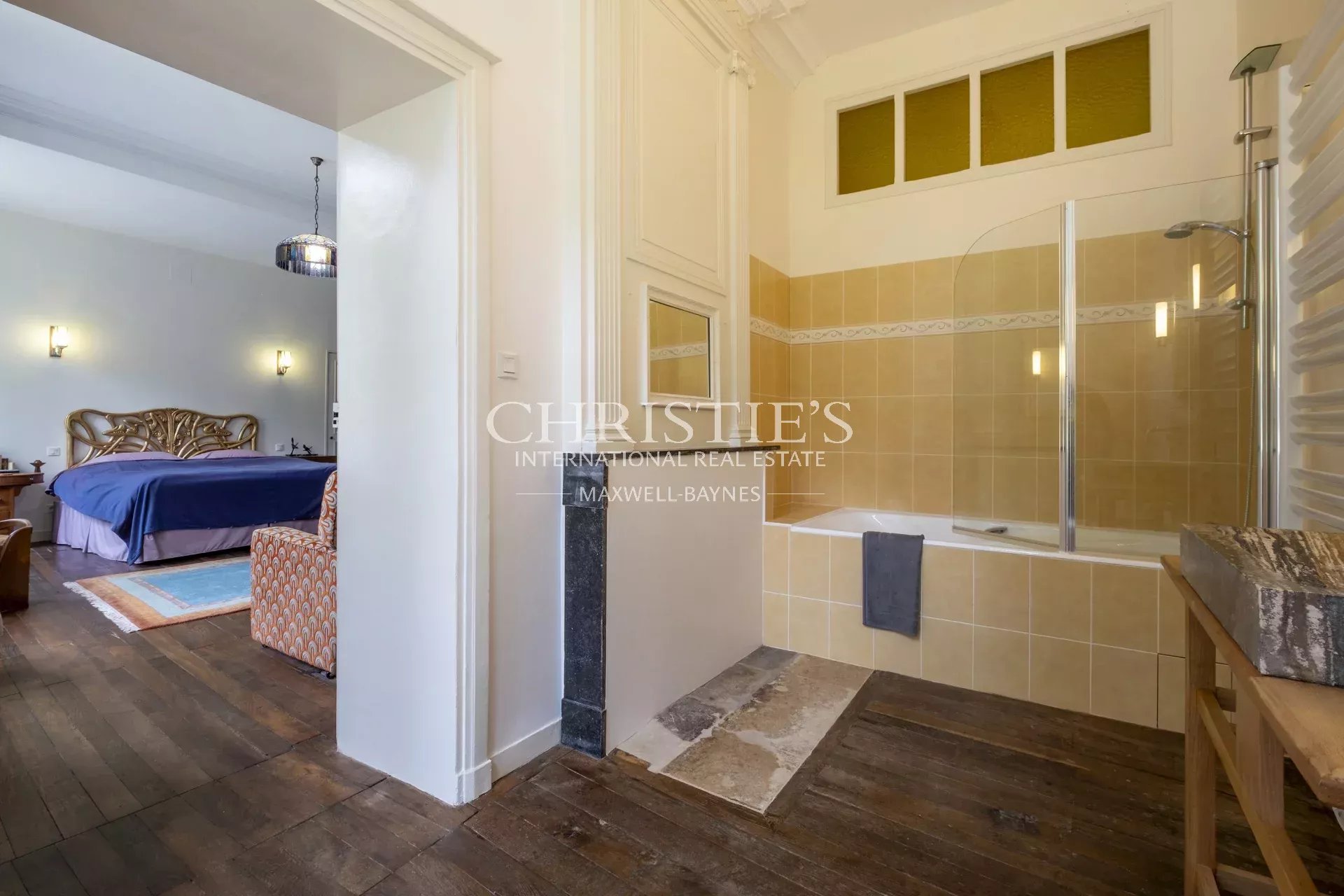 7 Bedroom Chateau's Image 19