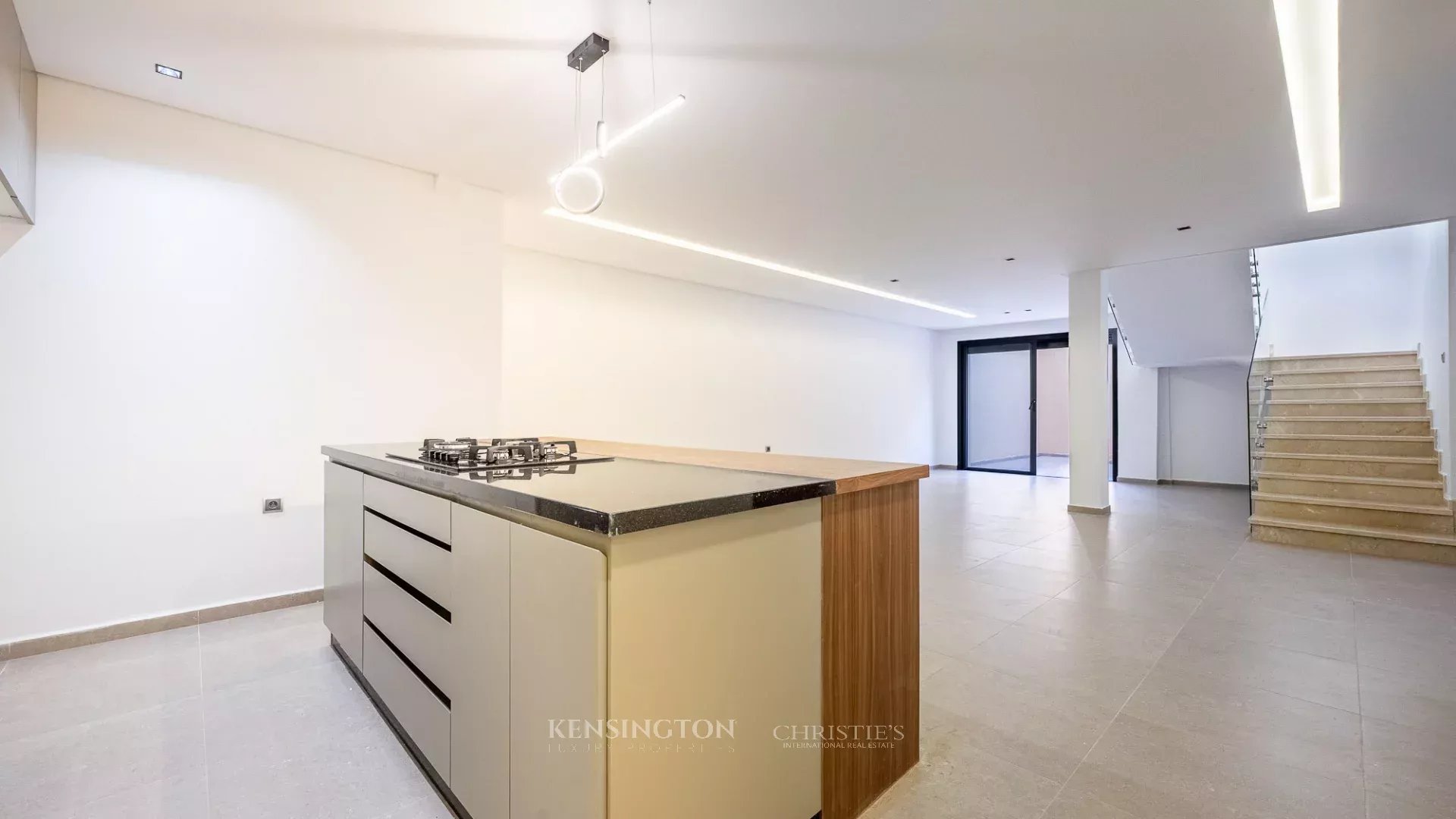 5 Bedroom Villa/Townhouse's Image 22