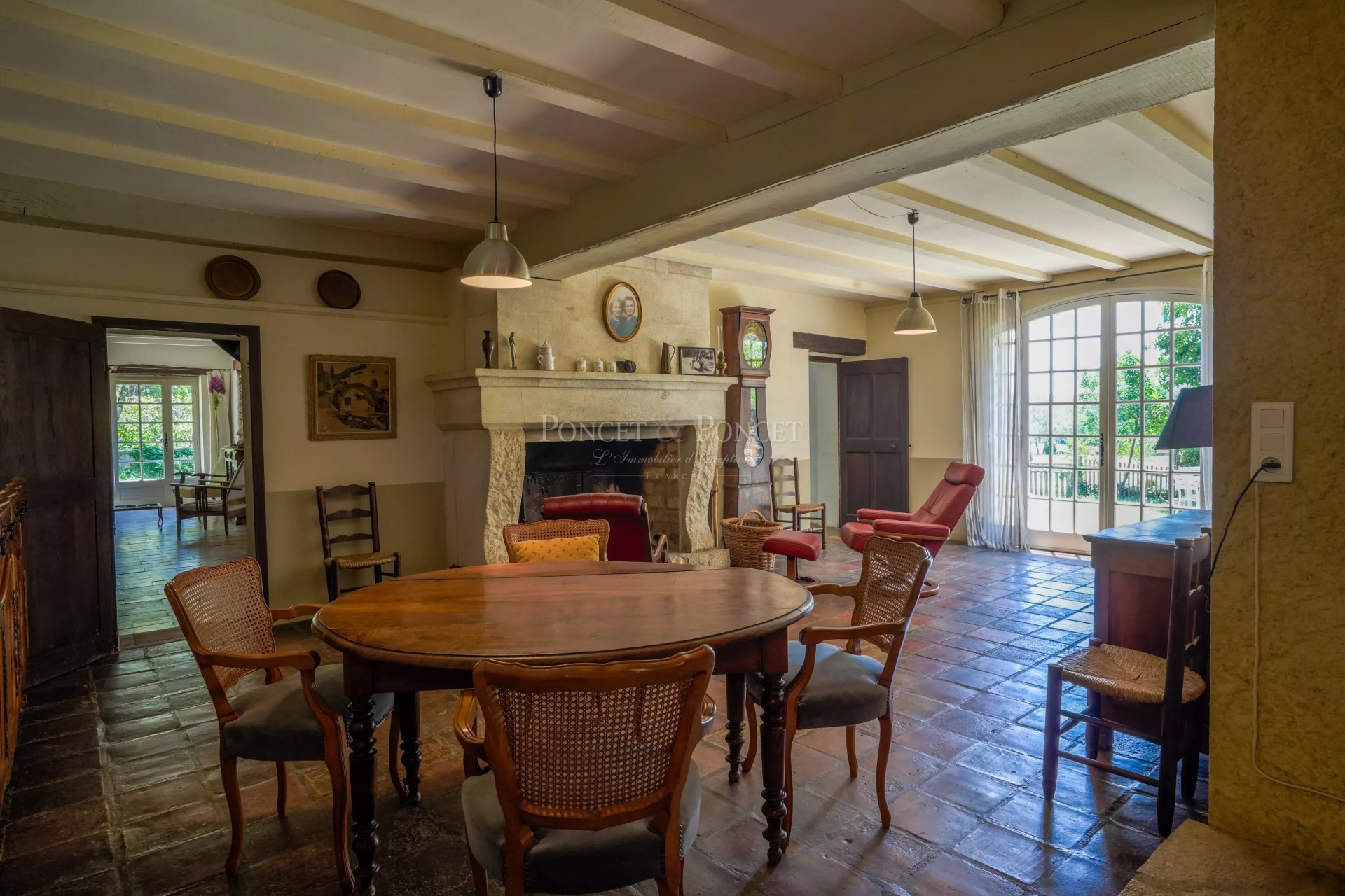 6 Bedroom Villa/Townhouse's Image 6