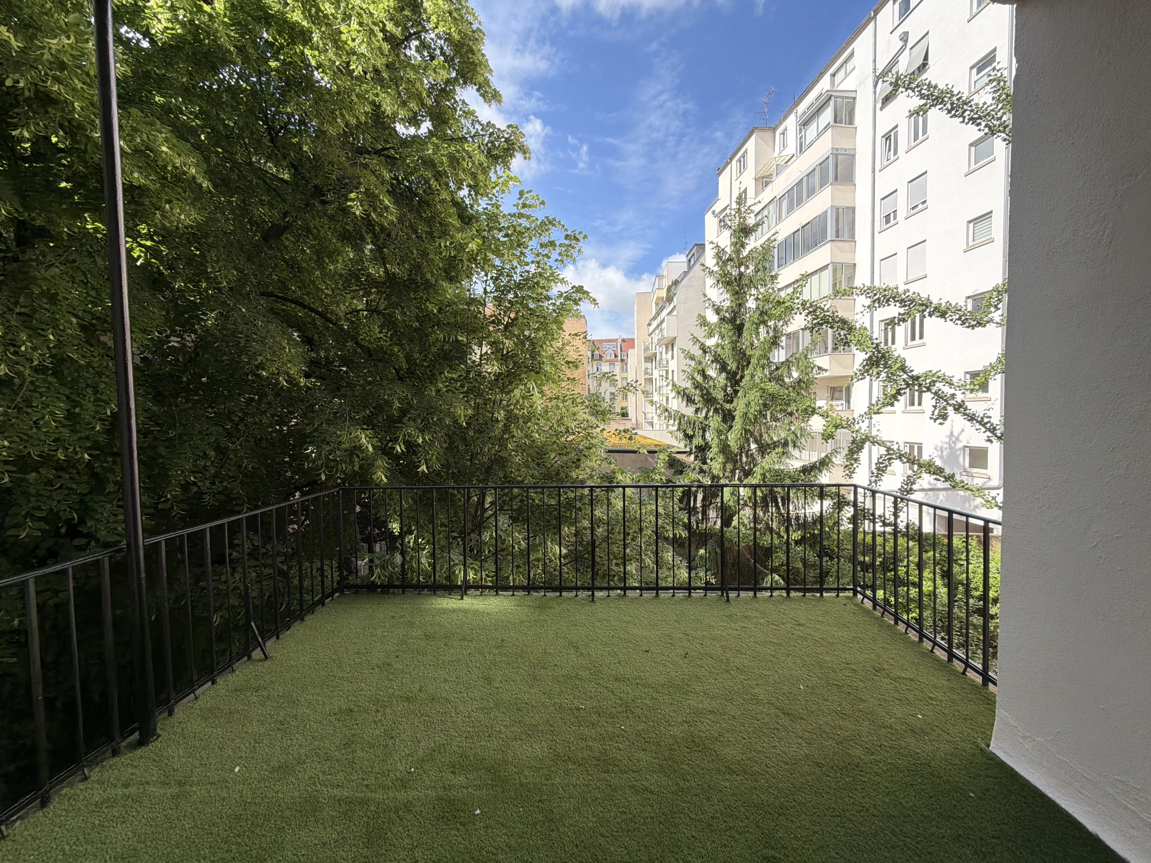 Orangerie, appartement 6 pièces de 169 m2 avec terrasse