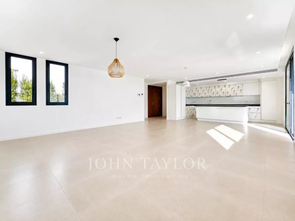 Exclusive New-Build Villa with Sea Views in the Heart of Santa Eulalia, Ibiza — photo 2