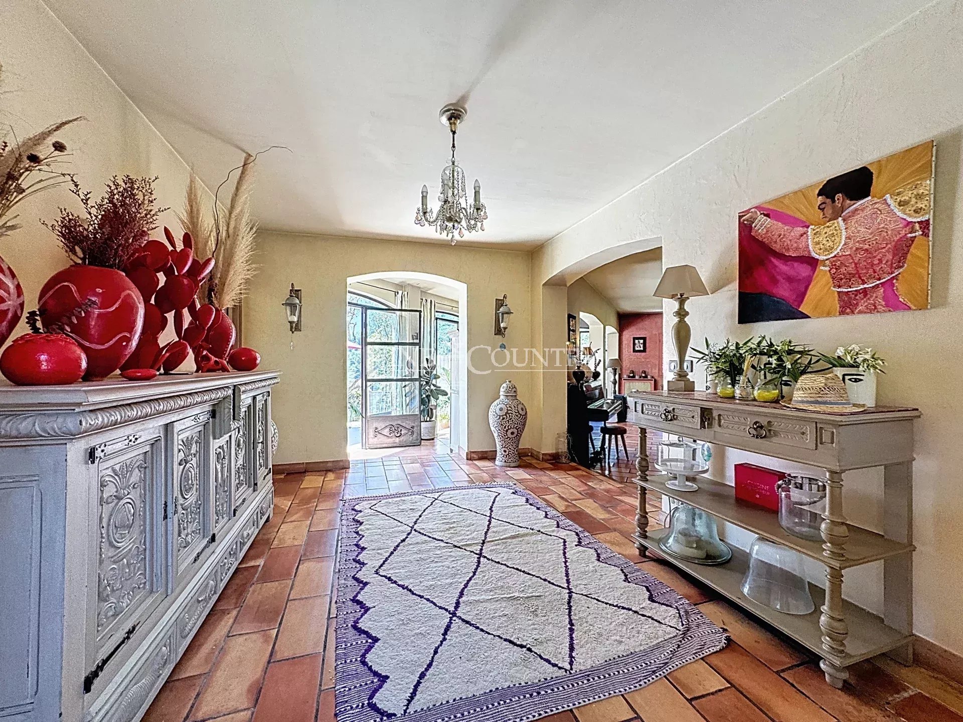 Photo of Villa for sale near Levens with swimming pool