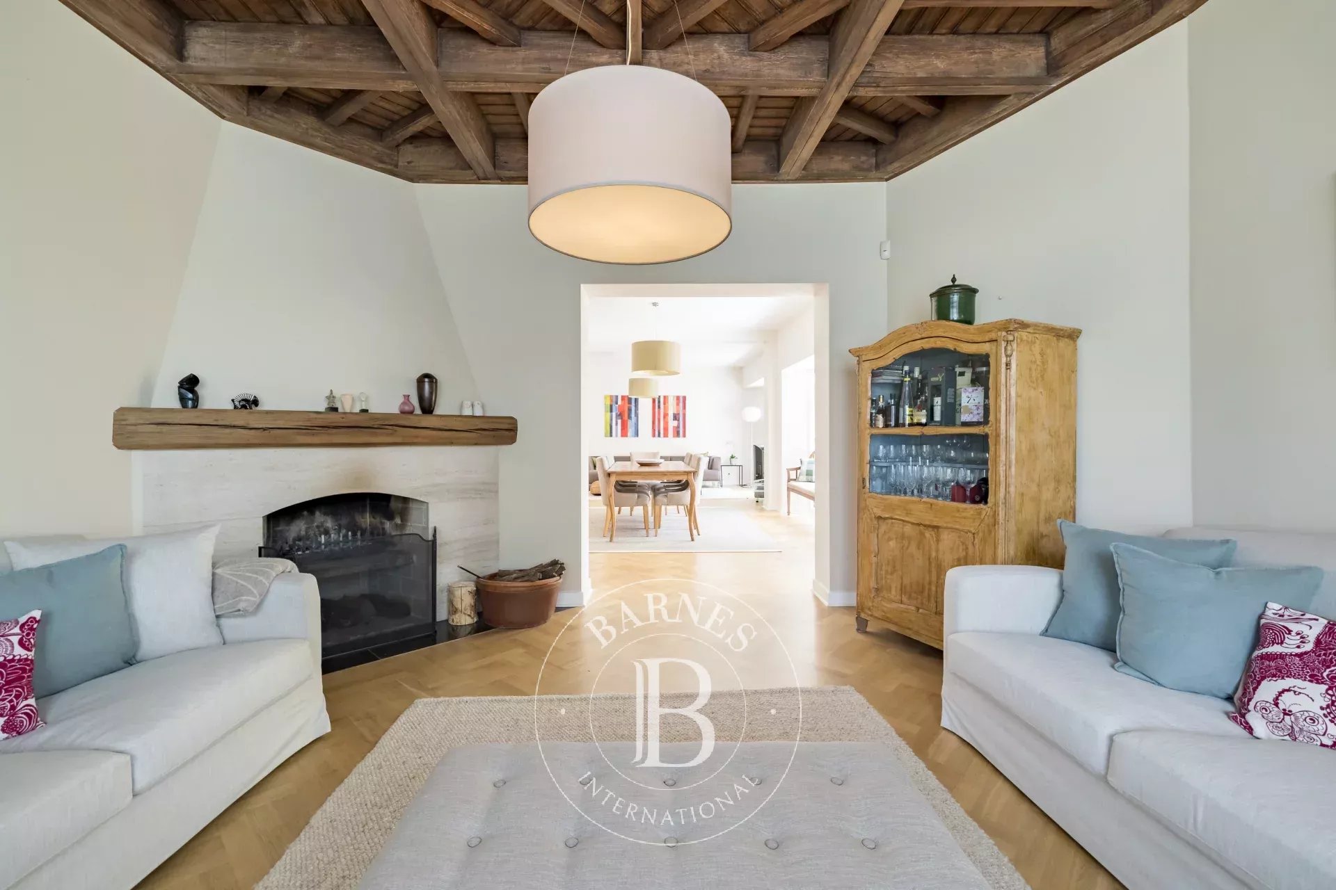 Charming villa in a sought-after neighborhood of Lasne.